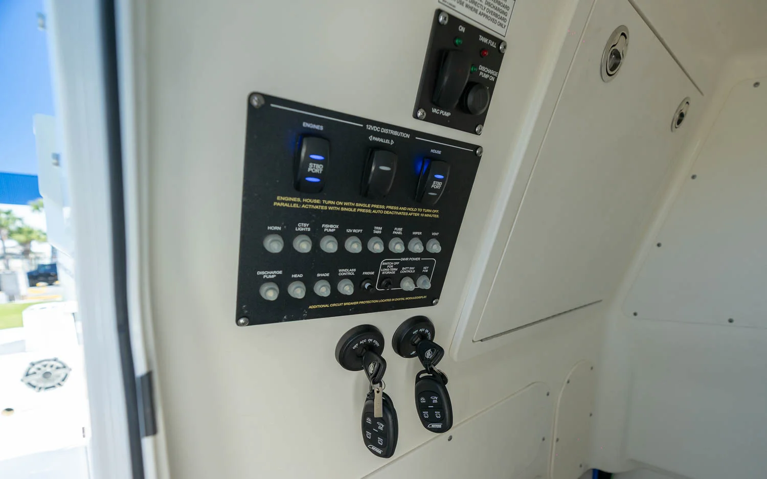 2025 Boston Whaler 280 Dauntless Image Thumbnail #17