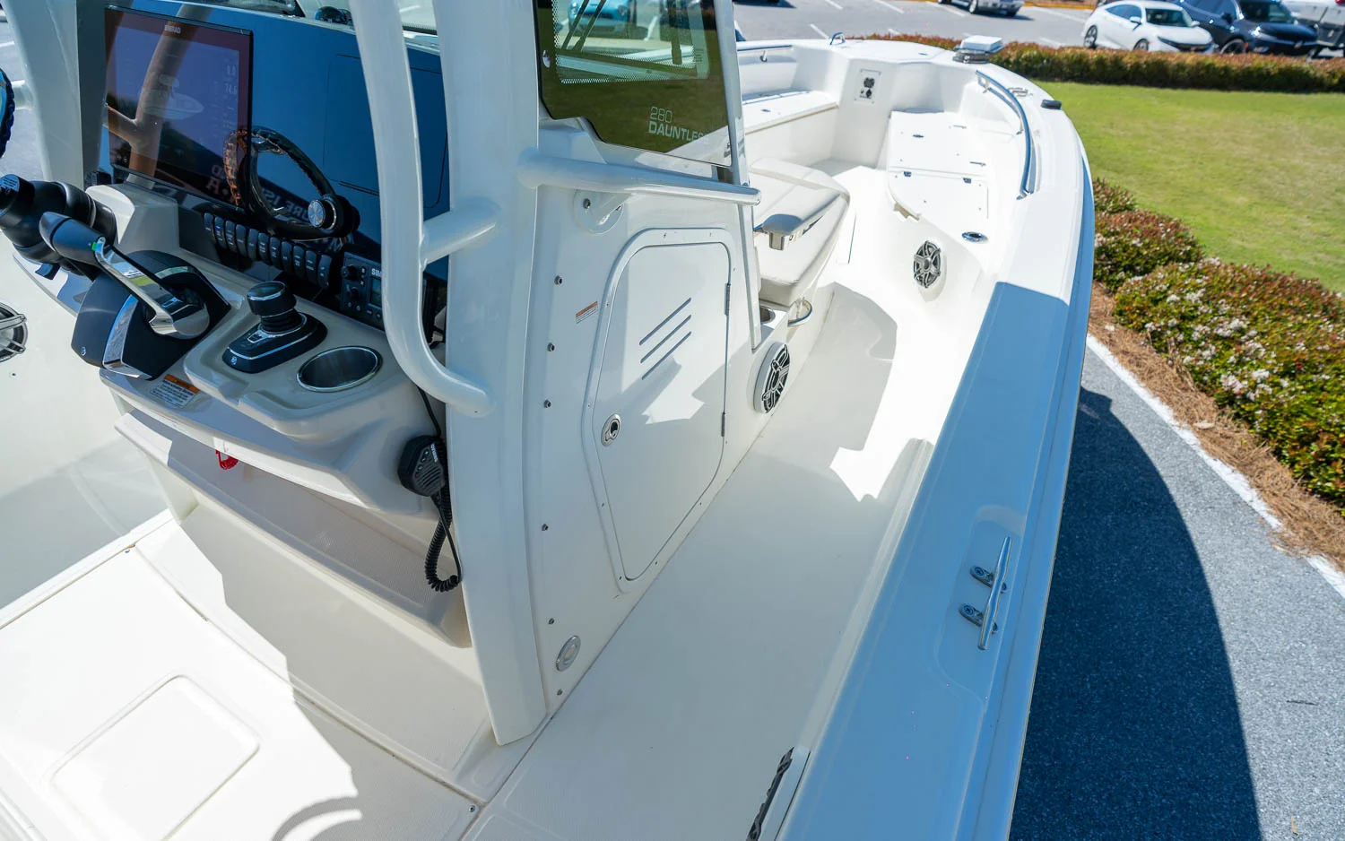 2025 Boston Whaler 280 Dauntless Image Thumbnail #15