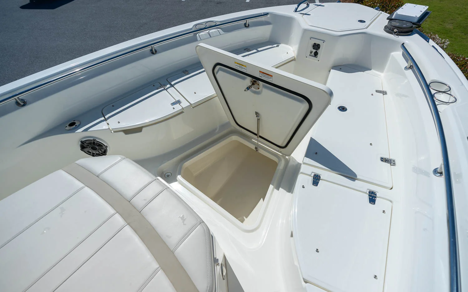 2025 Boston Whaler 280 Dauntless Image Thumbnail #11