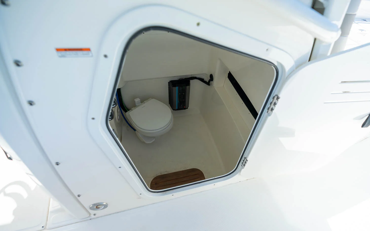 2025 Boston Whaler 280 Dauntless Image Thumbnail #16