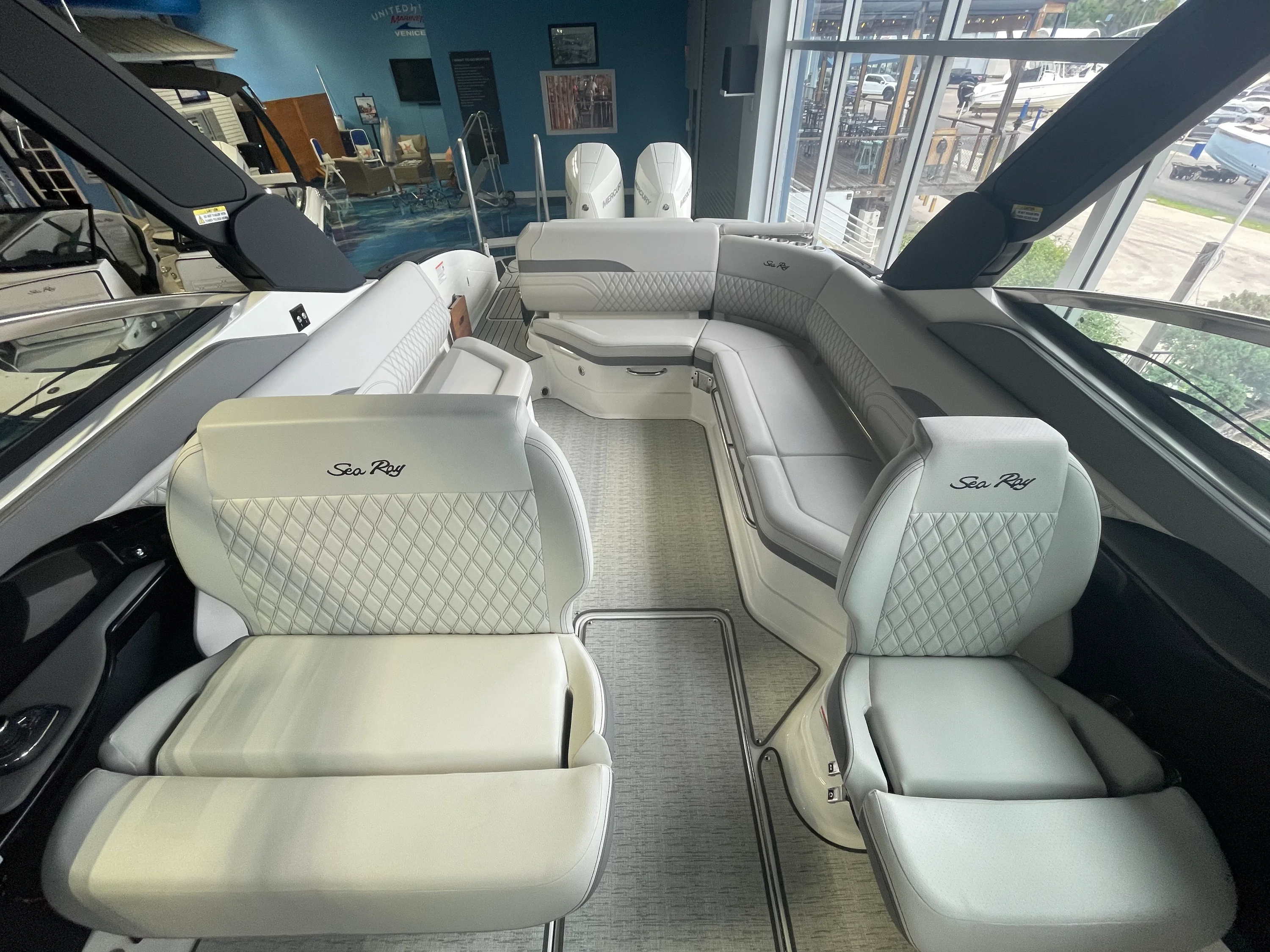 2026 Sea Ray SLX 280 Outboard Image Thumbnail #10
