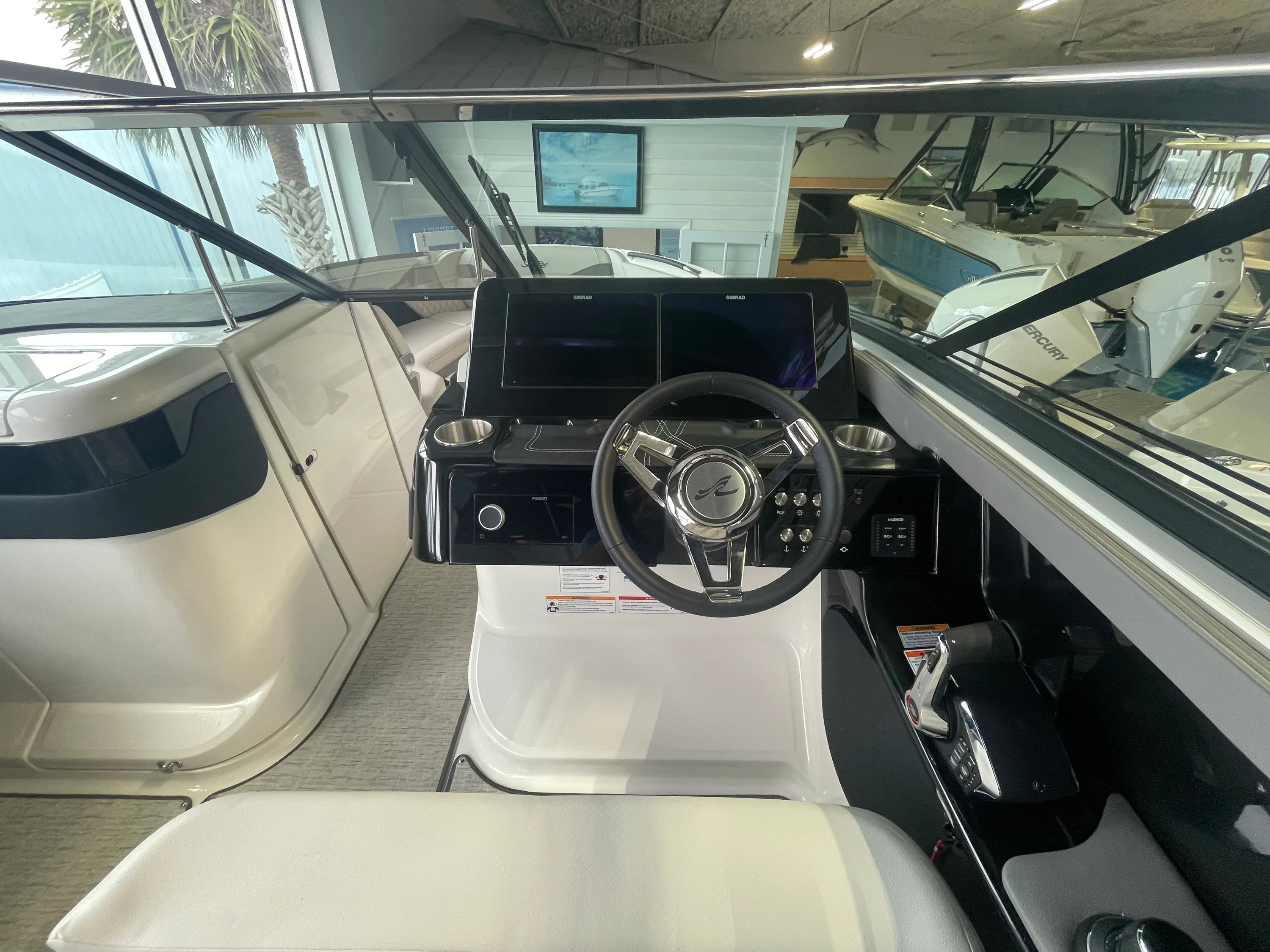 2026 Sea Ray SLX 280 Outboard Image Thumbnail #12
