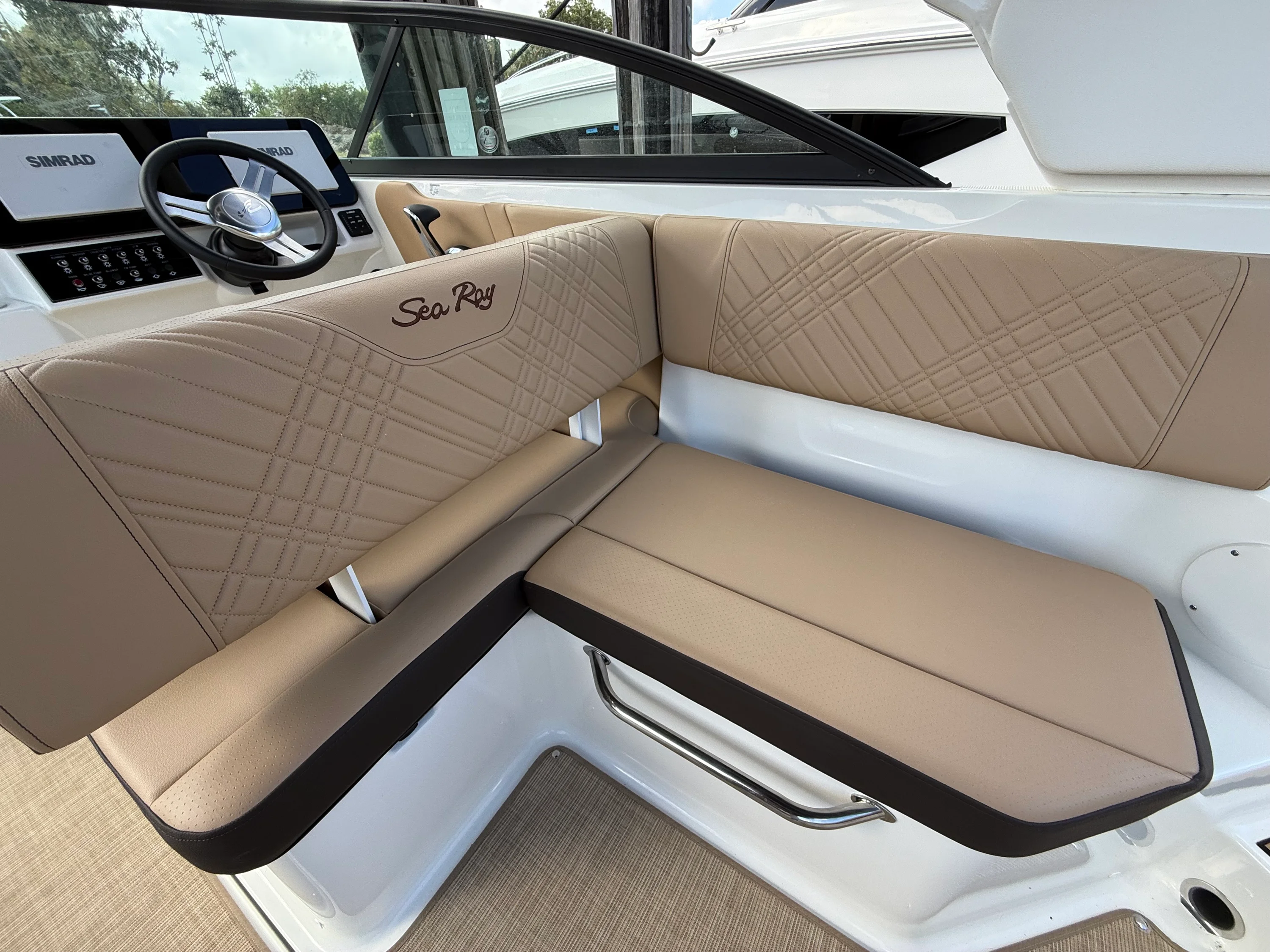 2026 Sea Ray SDX 270 Outboard Image Thumbnail #25