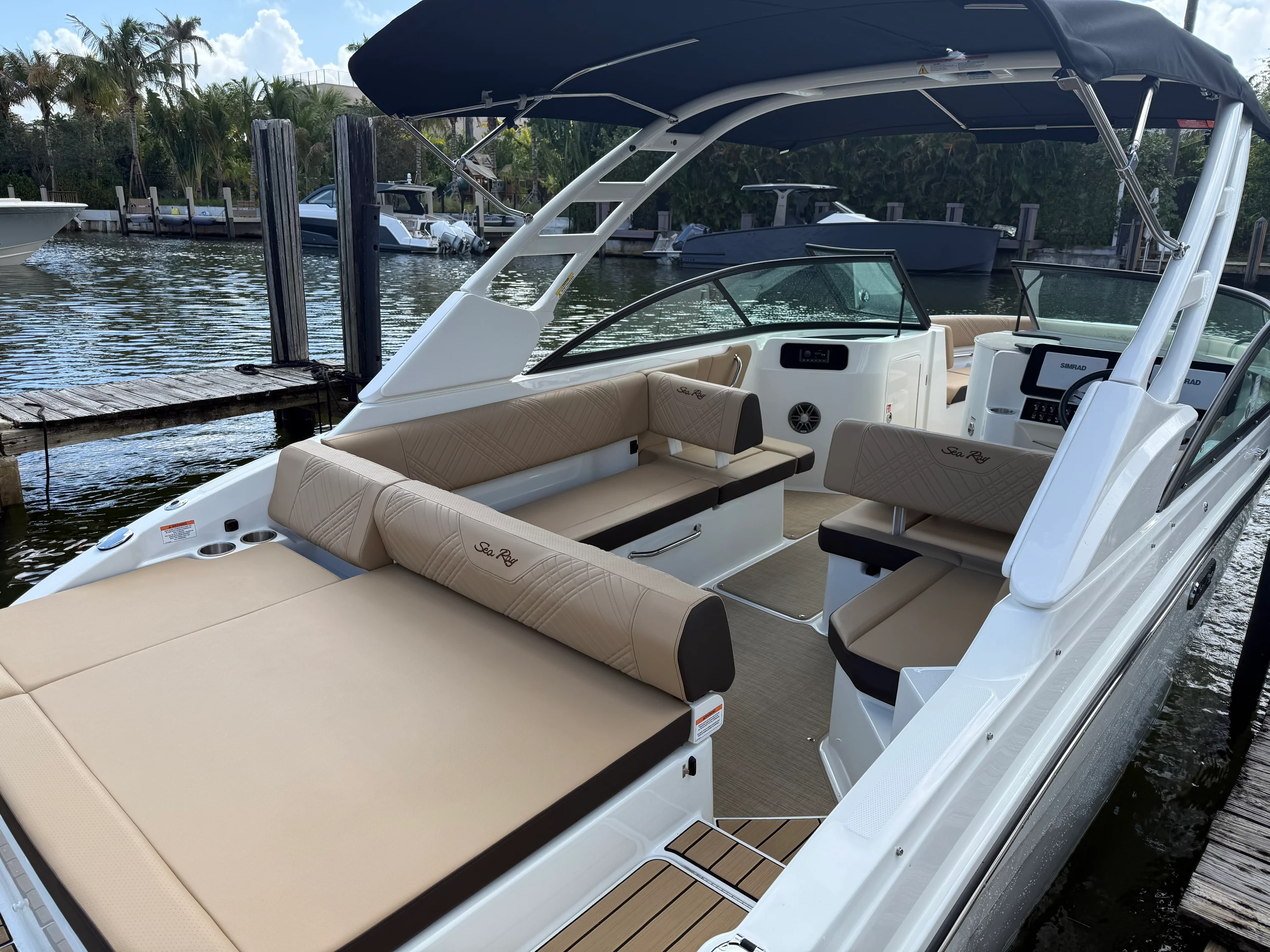 2026 Sea Ray SDX 270 Outboard Image Thumbnail #11