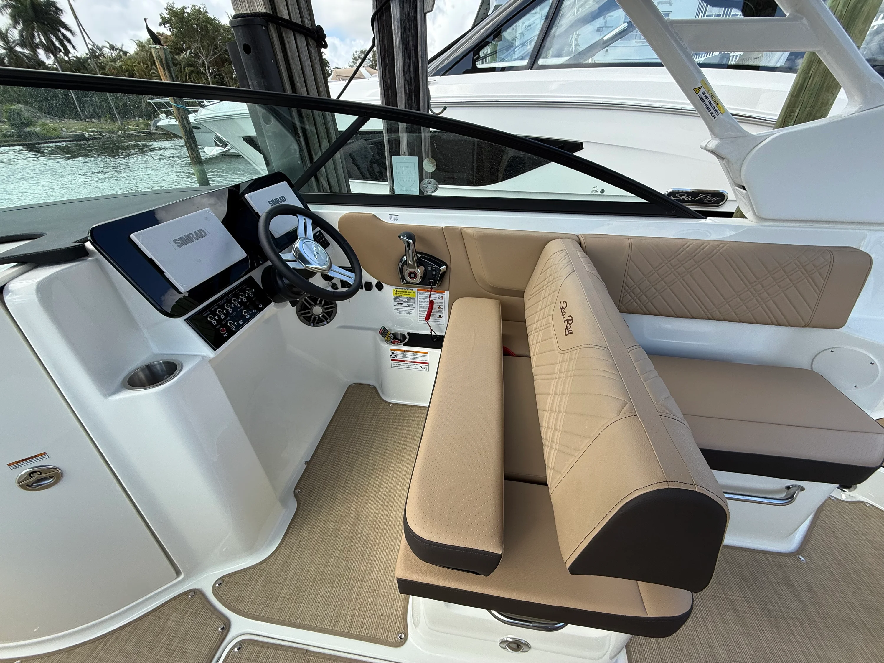 2026 Sea Ray SDX 270 Outboard Image Thumbnail #17