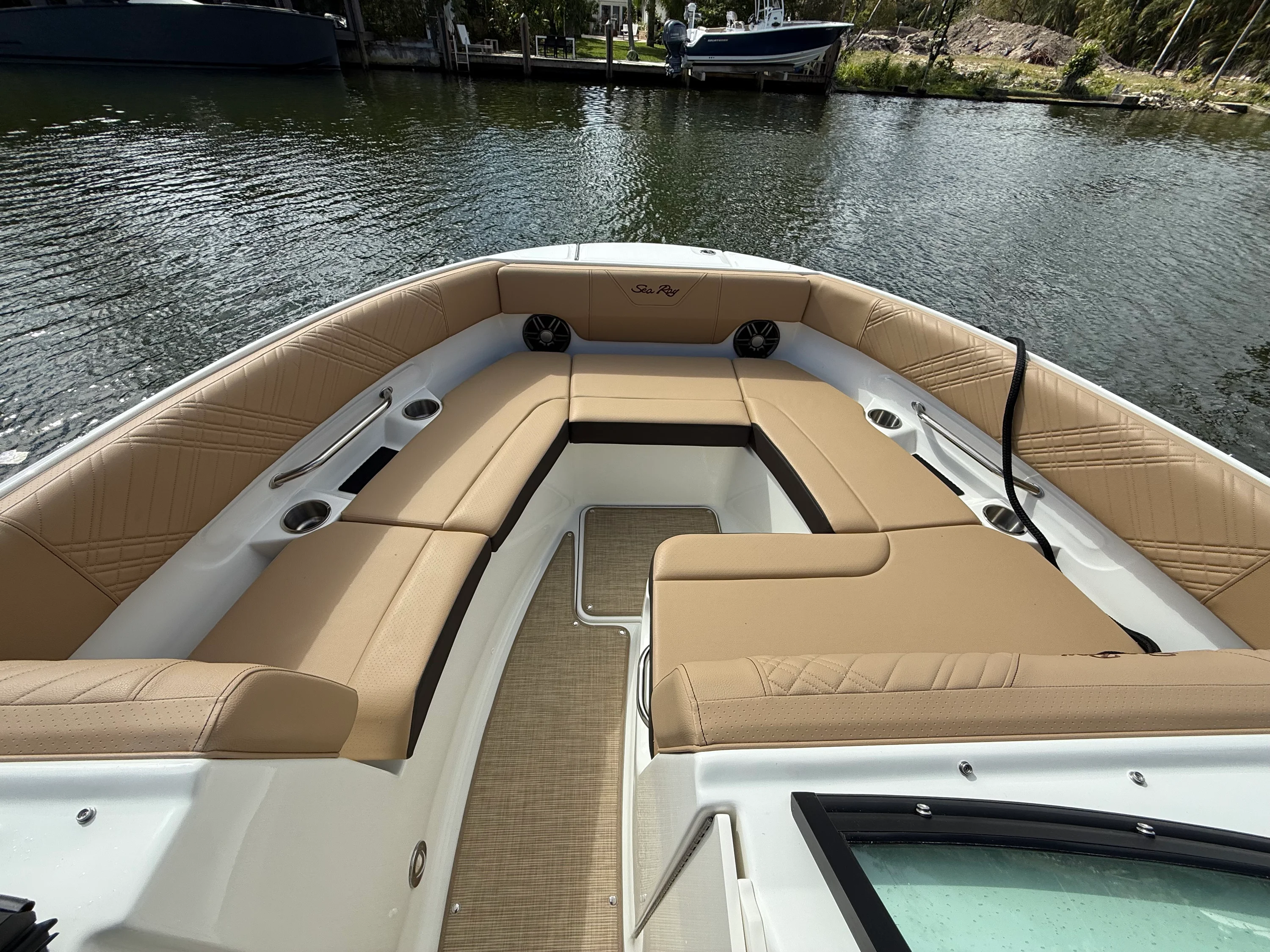 2026 Sea Ray SDX 270 Outboard Image Thumbnail #19