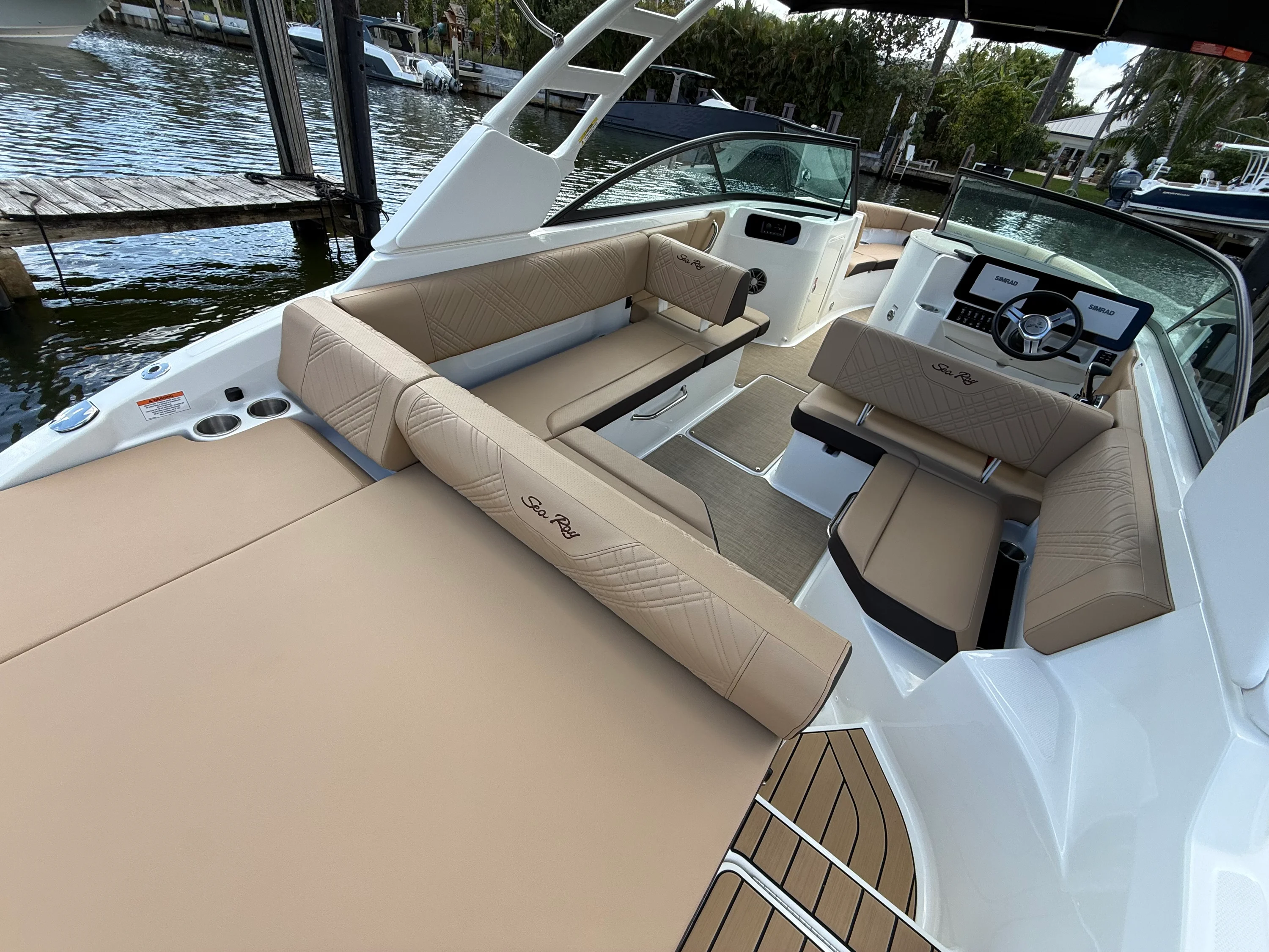 2026 Sea Ray SDX 270 Outboard Image Thumbnail #12