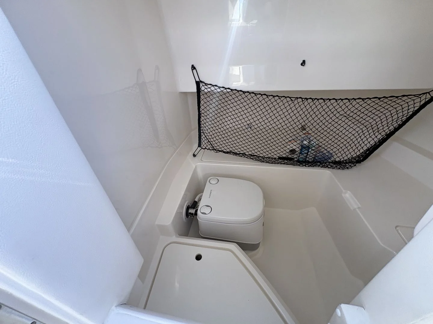 2024 Sea Ray 250SDX OB Image Thumbnail #23