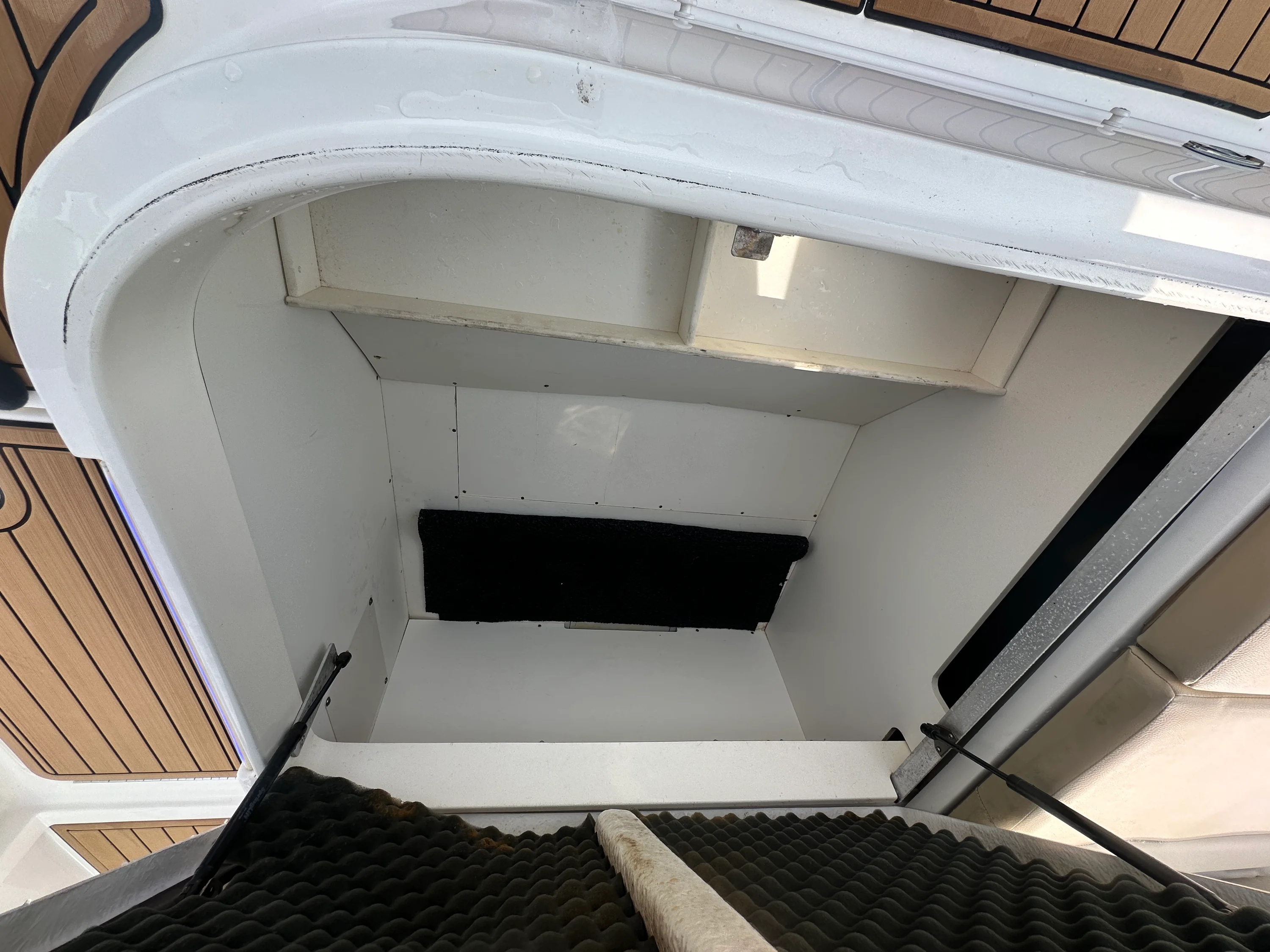 2015 Sea Ray 270 SDX OUTBOARD Image Thumbnail #23