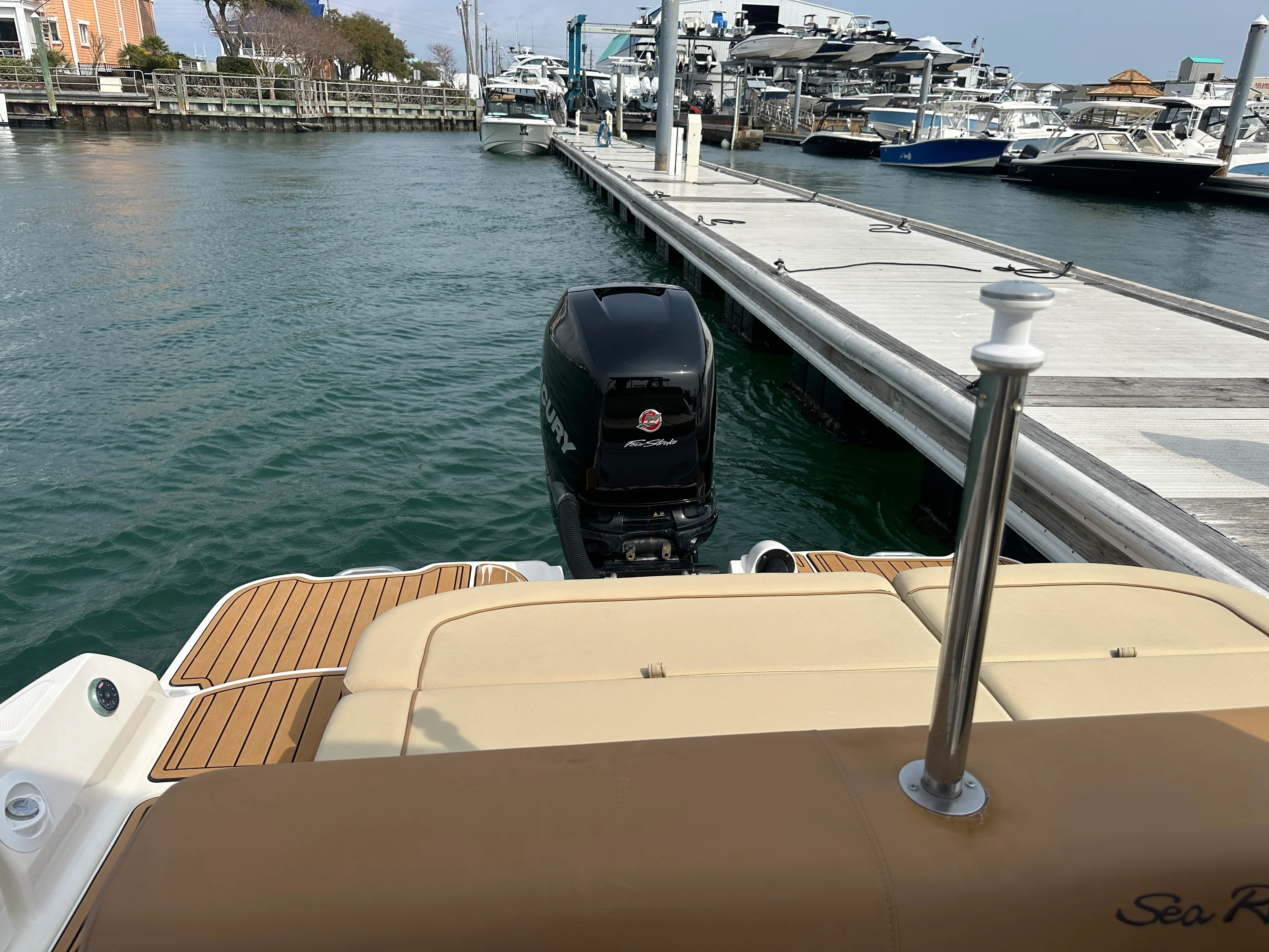 2015 Sea Ray 270 SDX OUTBOARD Image Thumbnail #21