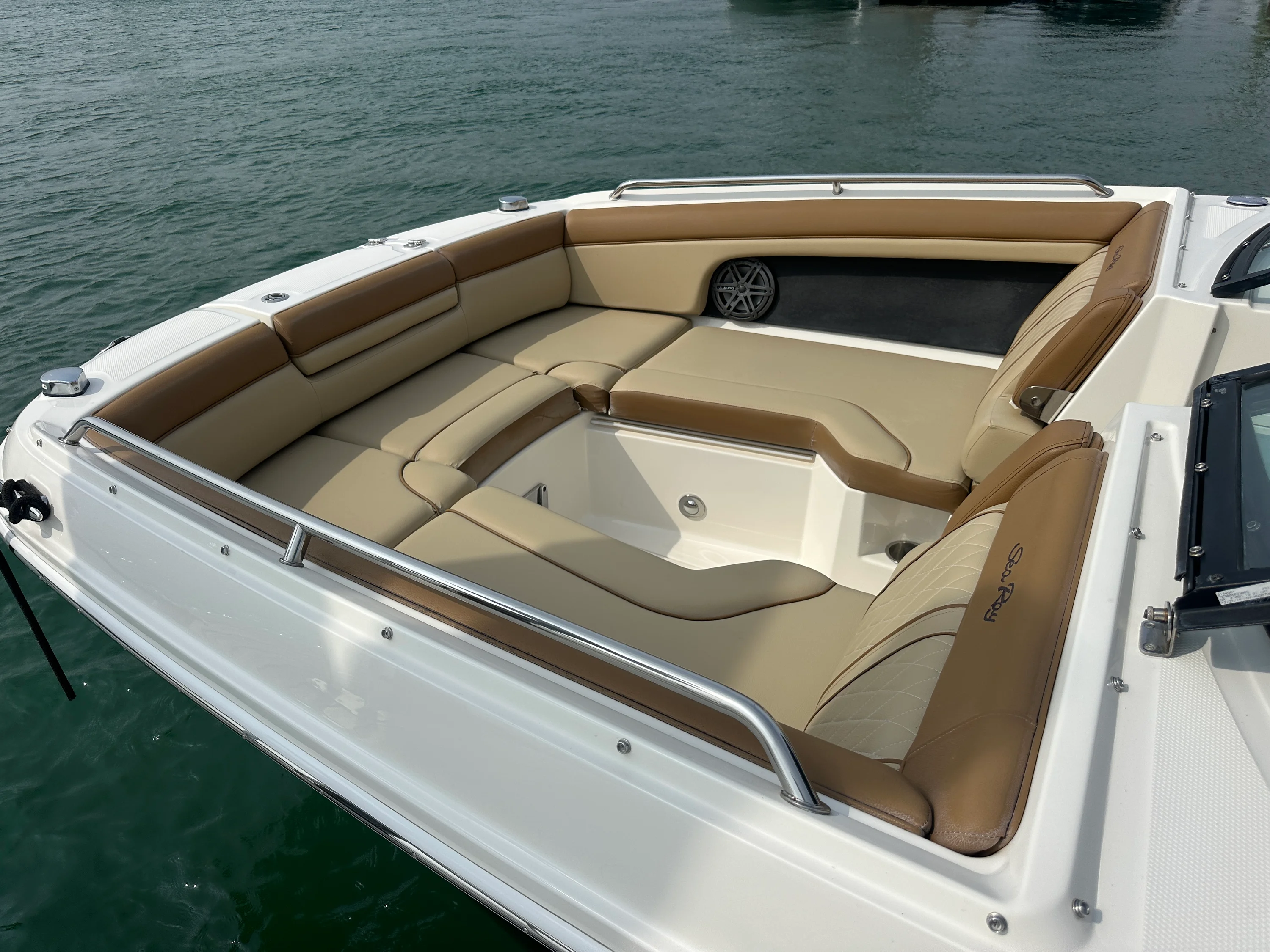 2015 Sea Ray 270 SDX OUTBOARD Image Thumbnail #3