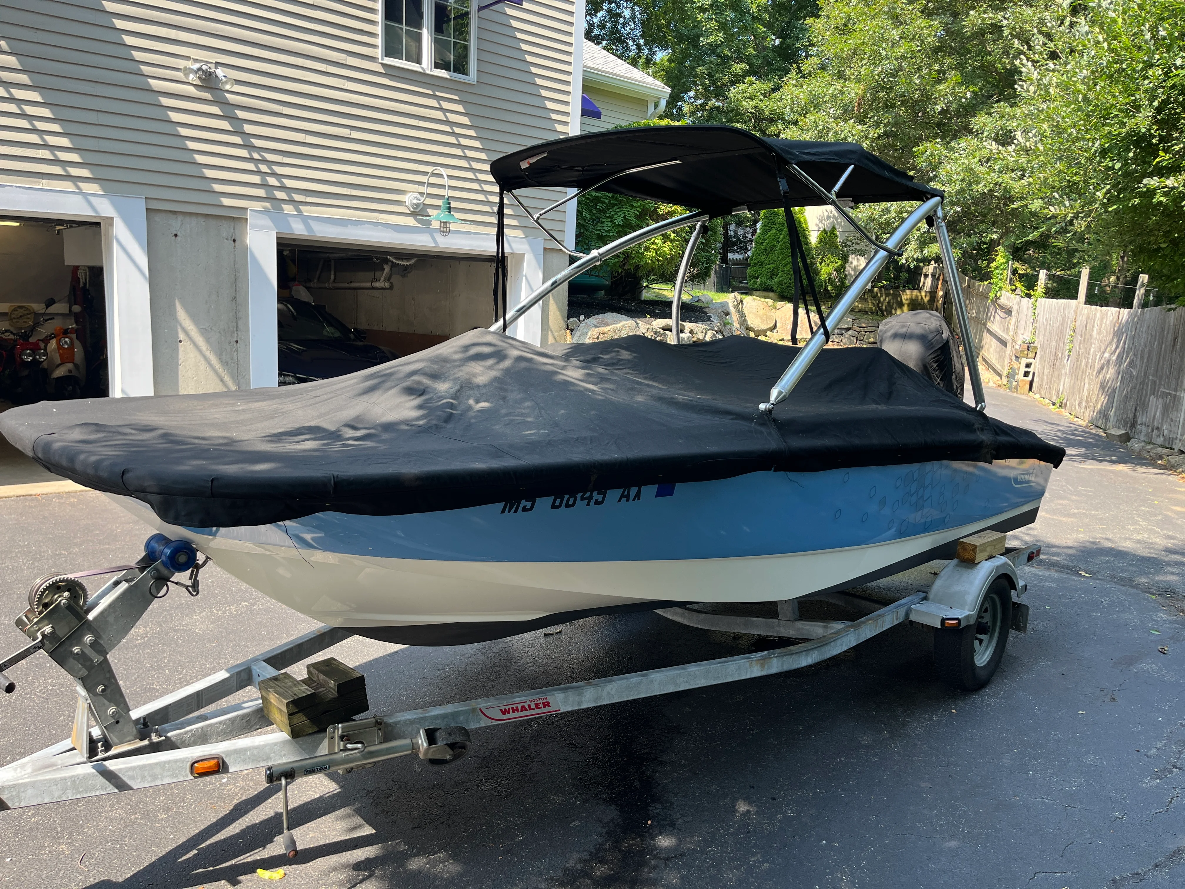 2011 Boston Whaler 170 SUPER SPORT Image Thumbnail #1