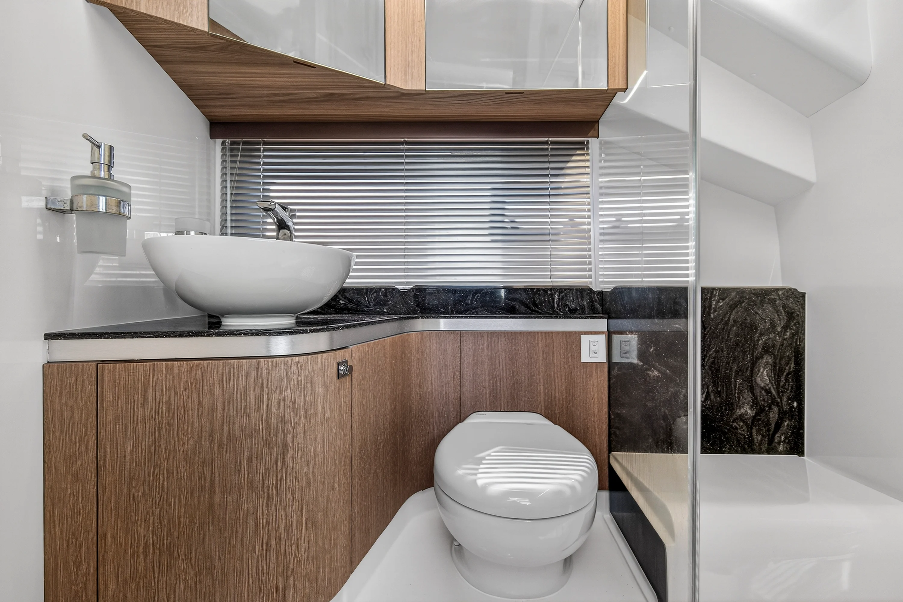 2024 Galeon 375 GTO Image Thumbnail #64