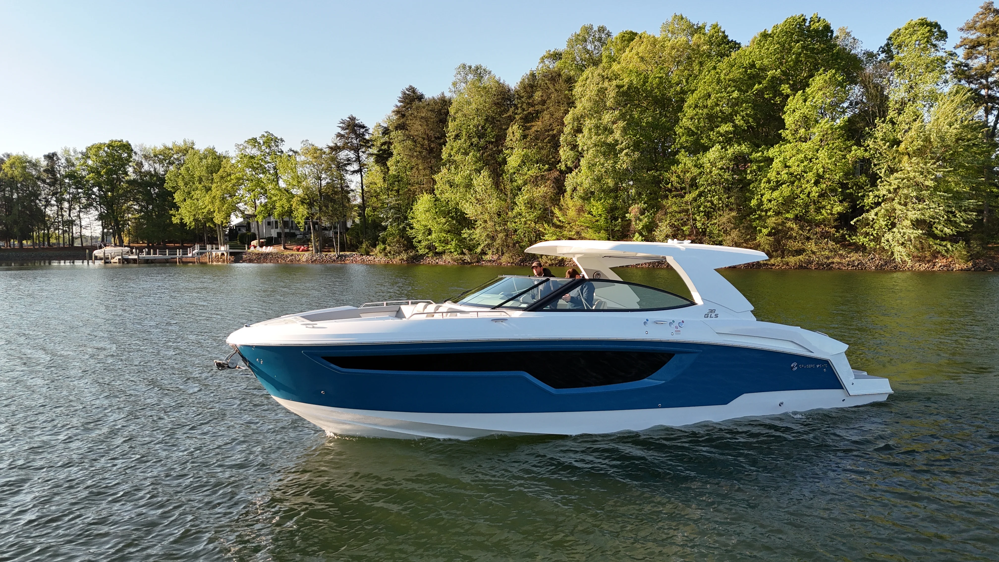 2025 Cruisers Yachts 38 GLS Image Thumbnail #1