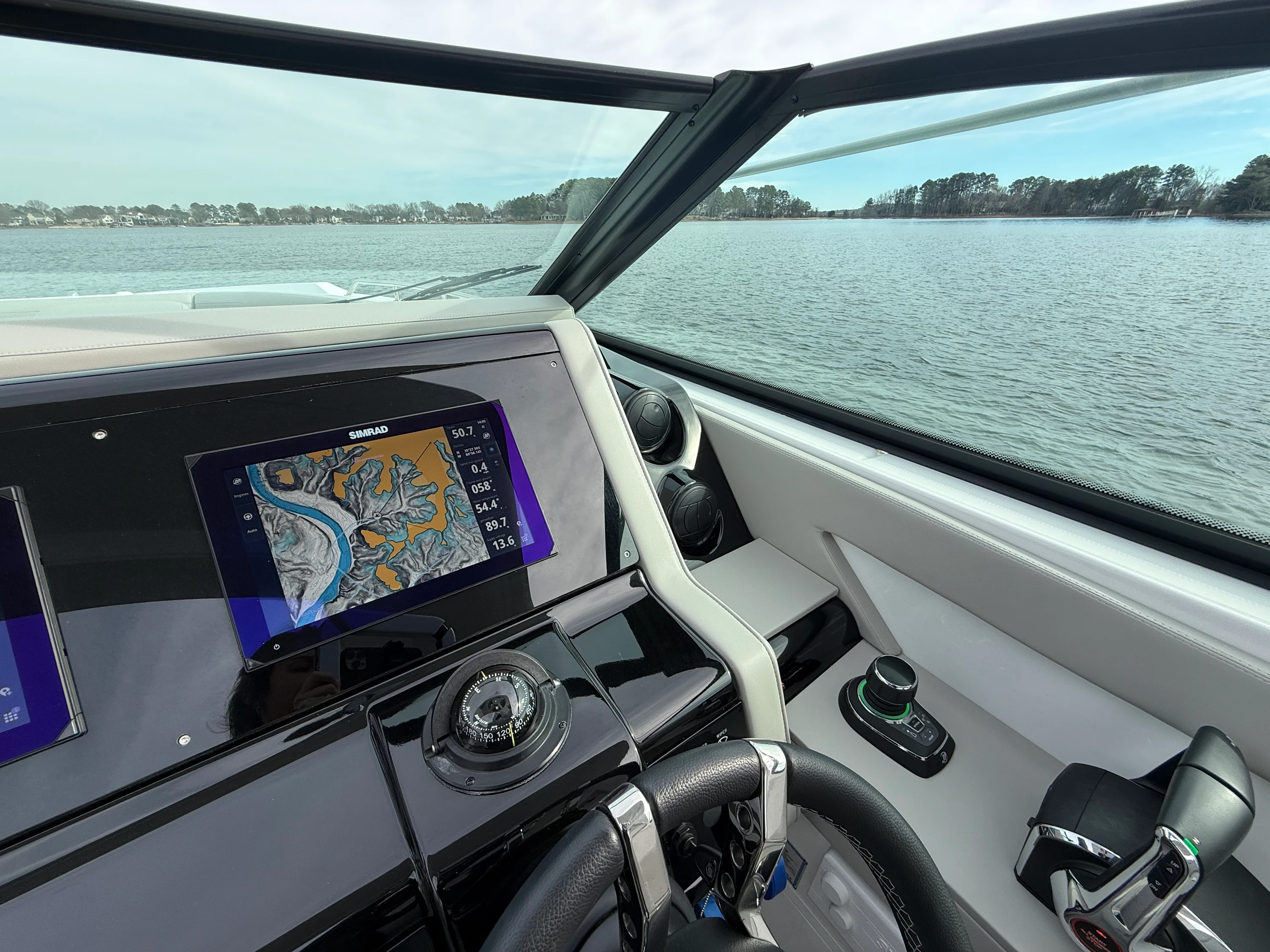 2025 Cruisers Yachts 38 GLS Image Thumbnail #28