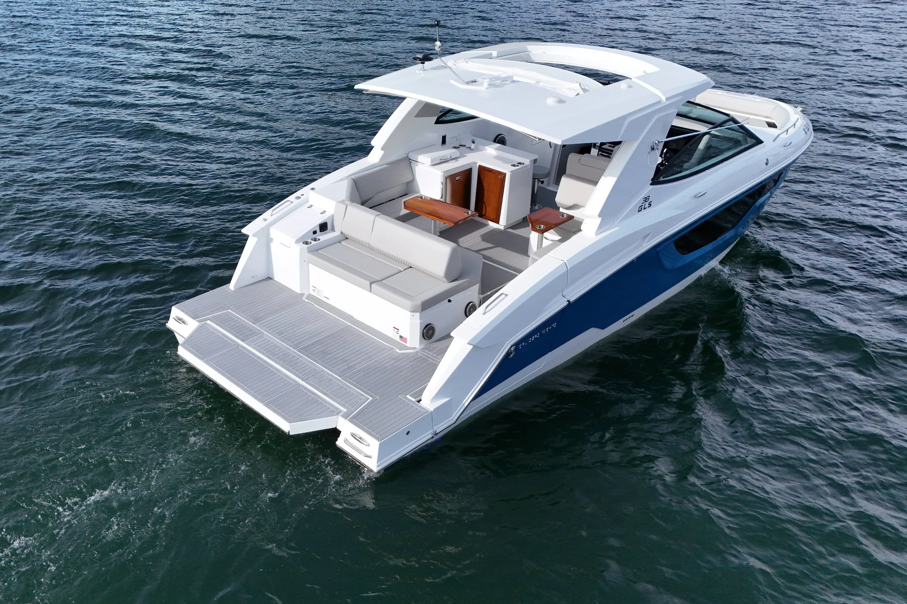 2025 Cruisers Yachts 38 GLS Image Thumbnail #62