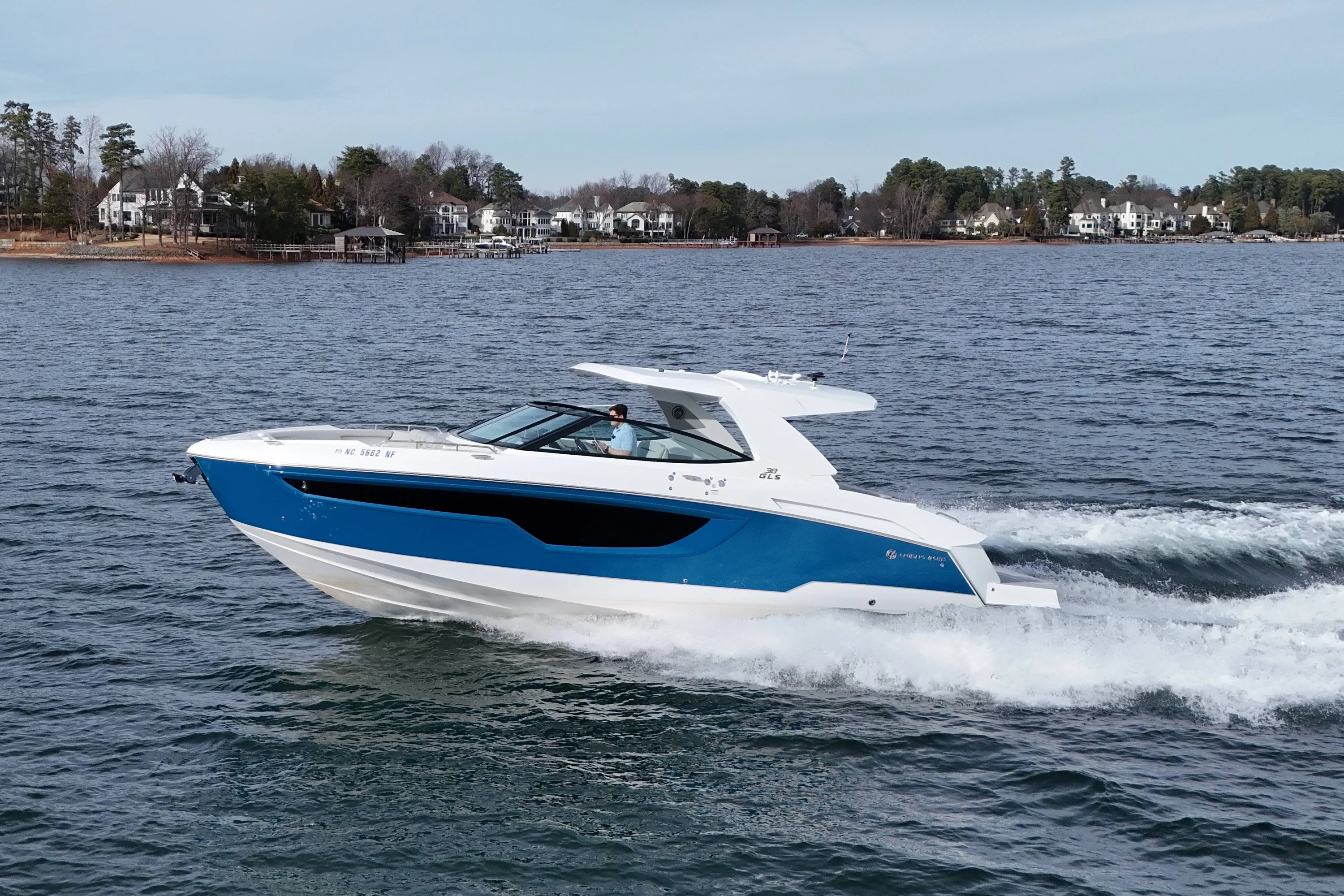 2025 Cruisers Yachts 38 GLS Image Thumbnail #57