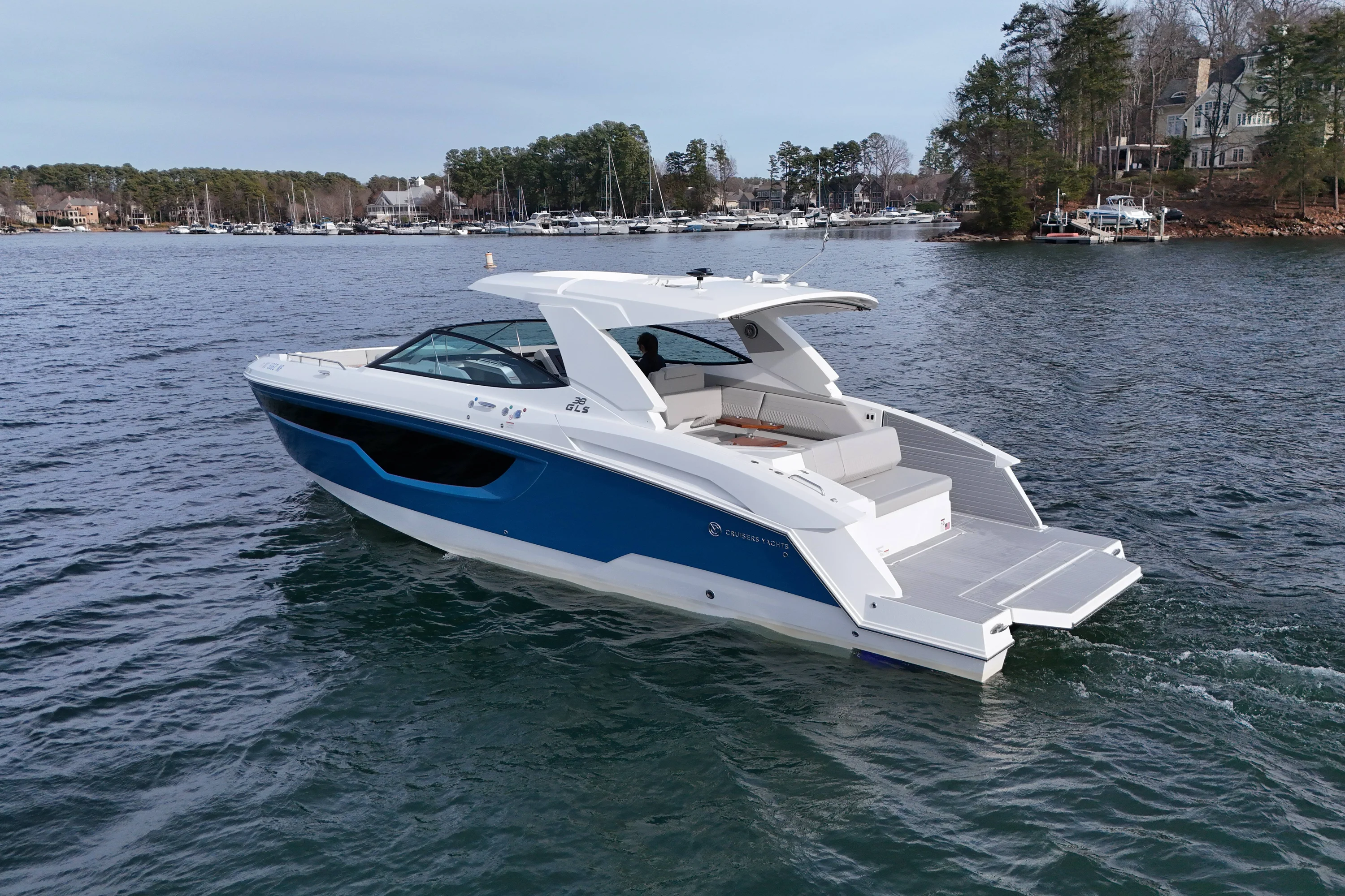 2025 Cruisers Yachts 38 GLS Image Thumbnail #7