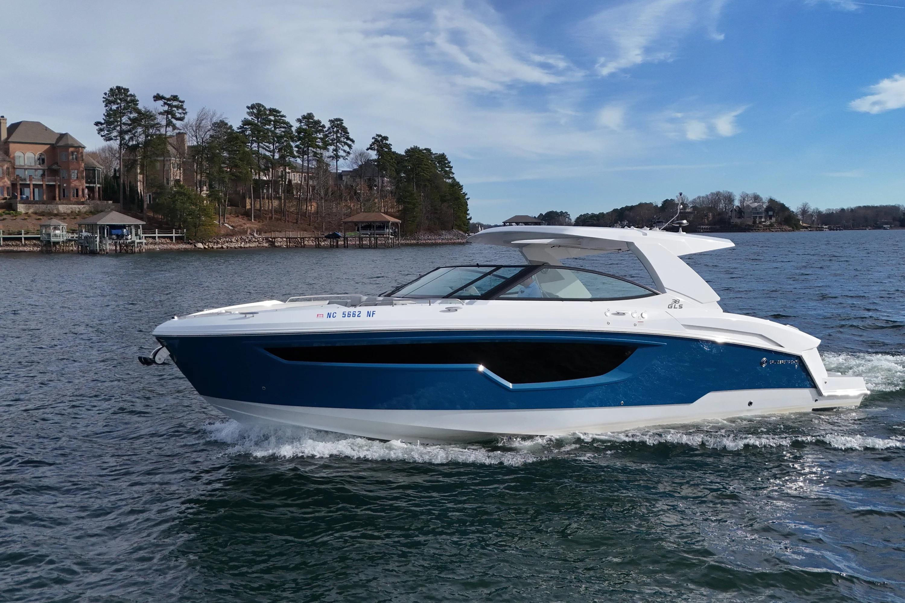 2025 Cruisers Yachts 38 GLS Image Thumbnail #59