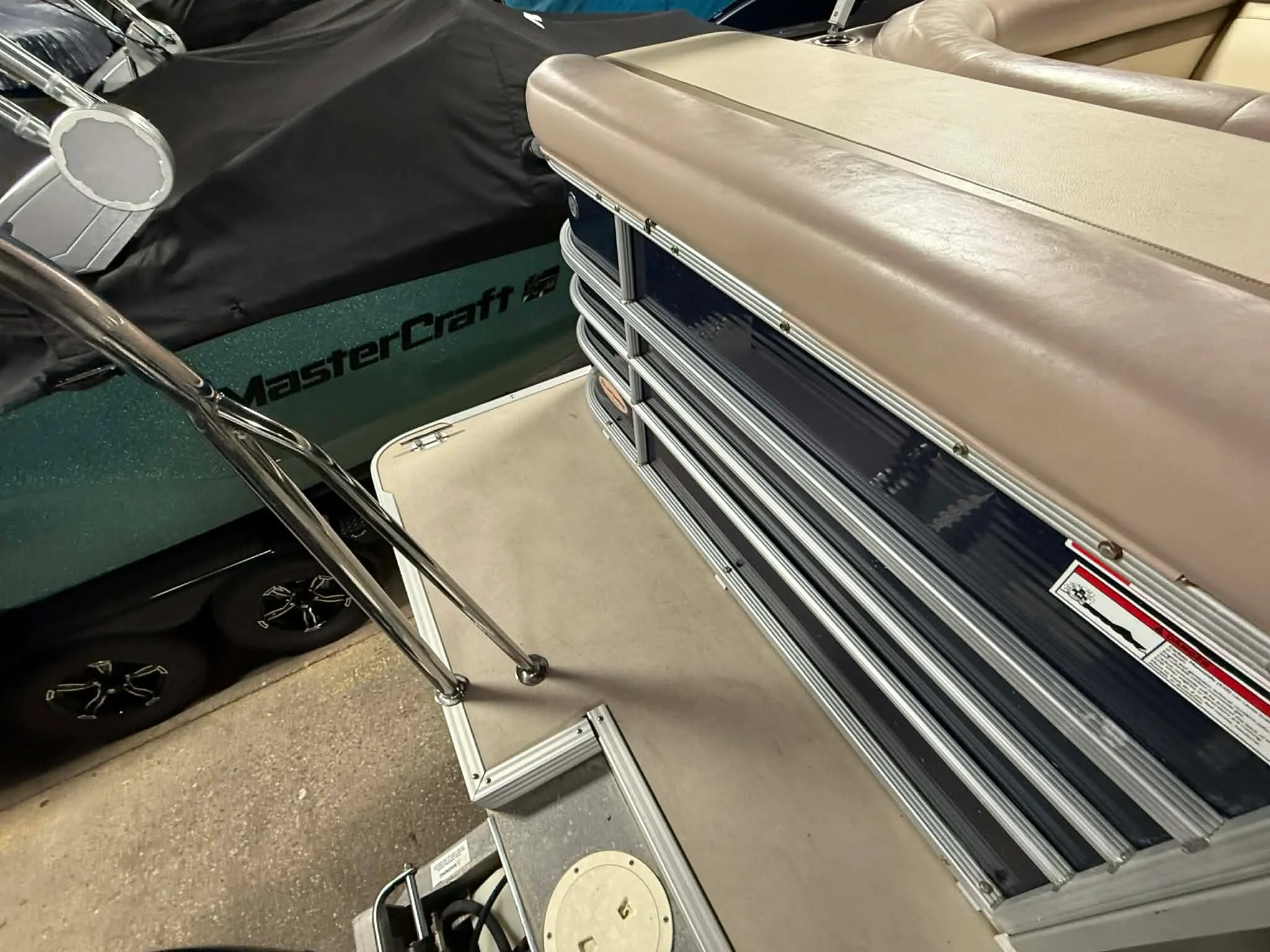 2014 Crest 230 CREST II Image Thumbnail #9