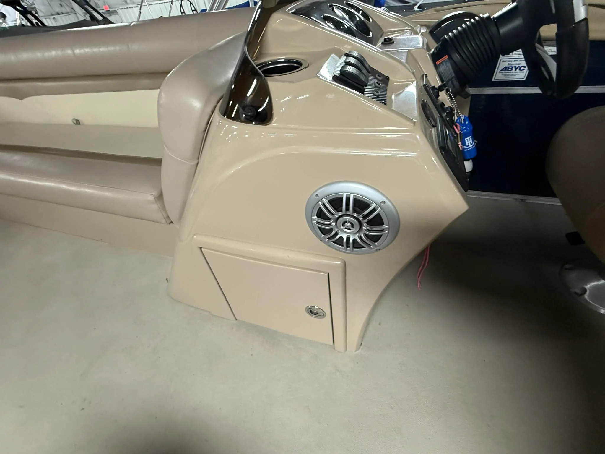 2014 Crest 230 CREST II Image Thumbnail #15