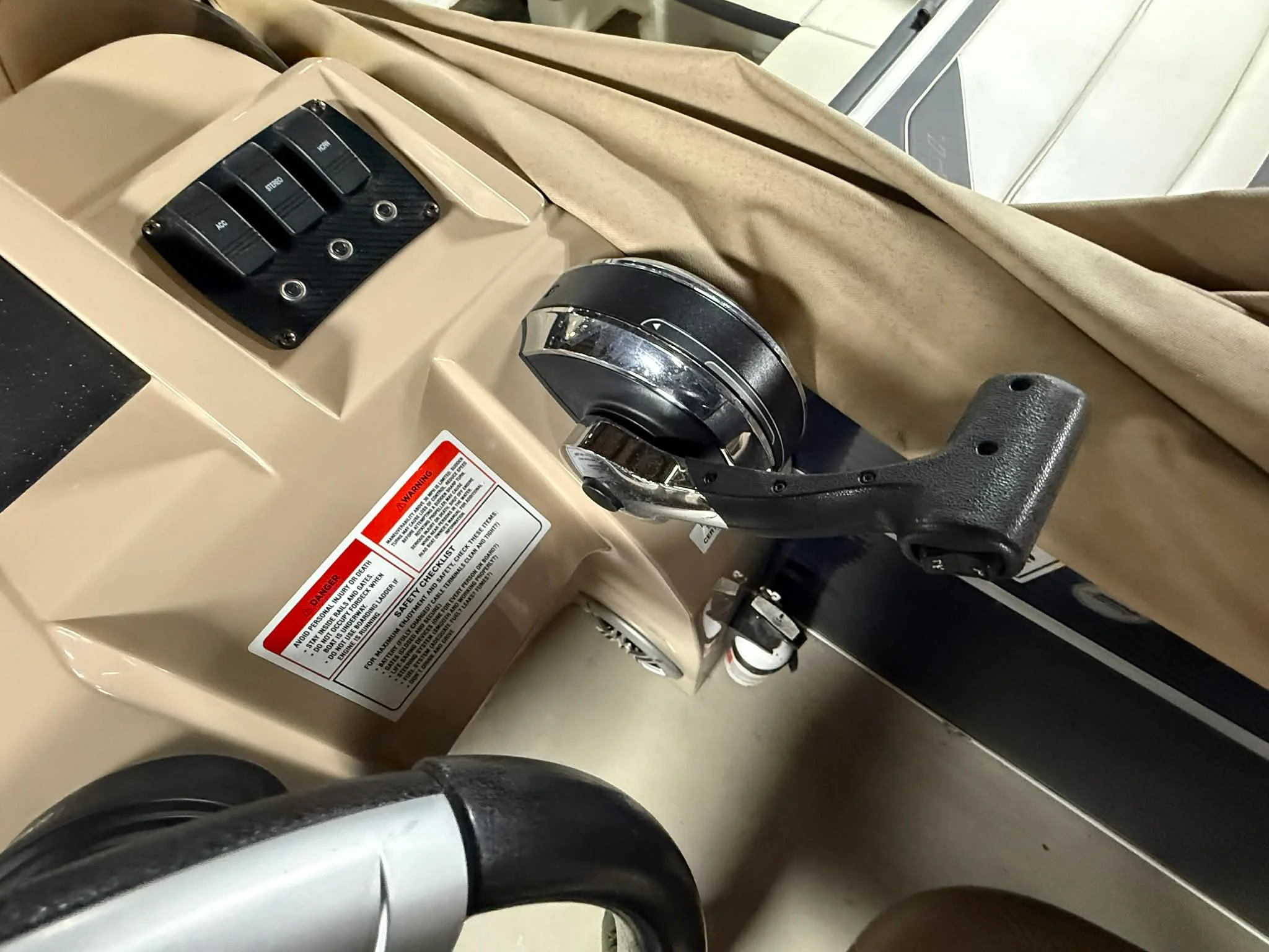 2014 Crest 230 CREST II Image Thumbnail #17