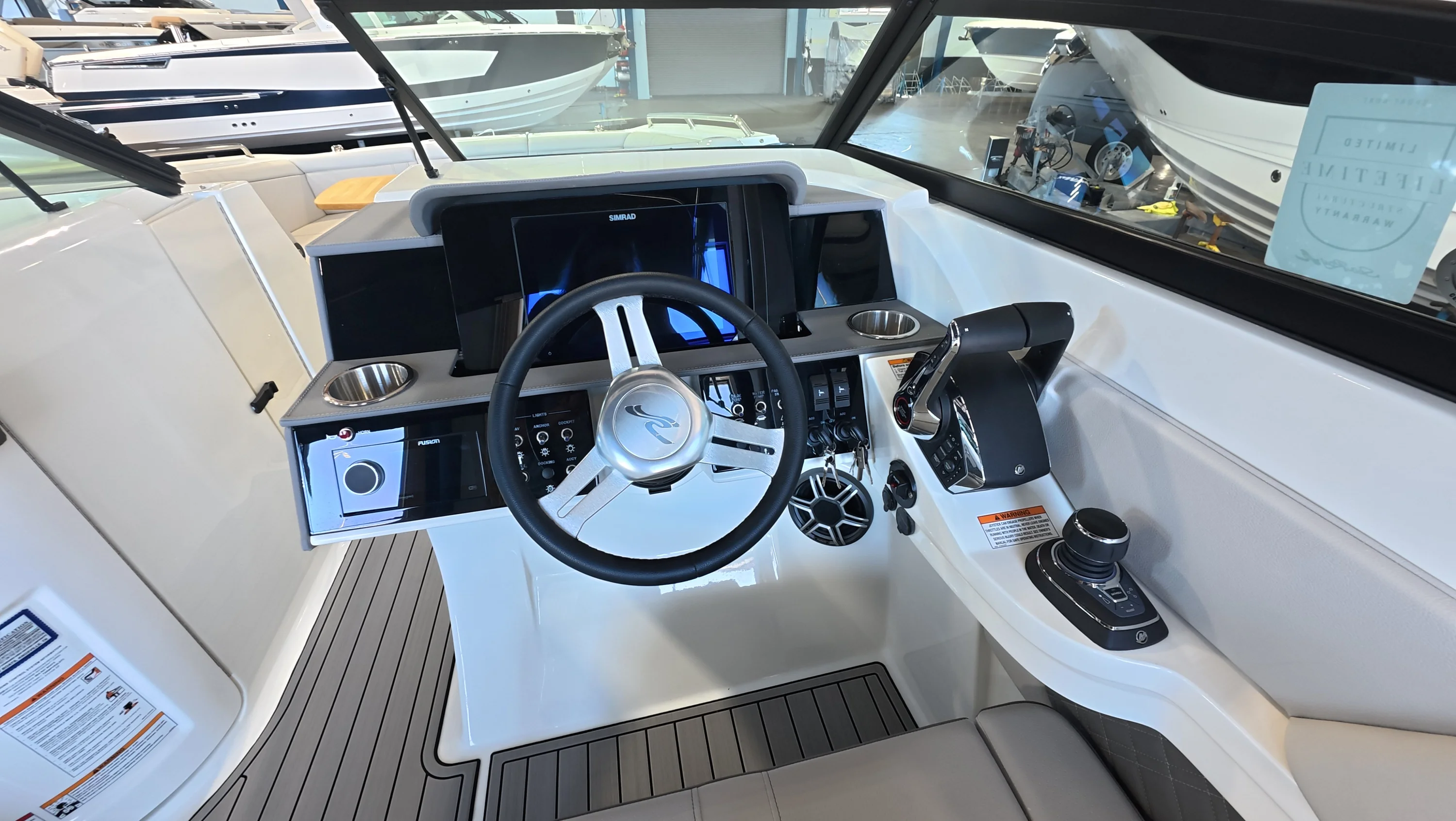 2026 Sea Ray SDX 290 Outboard Image Thumbnail #15