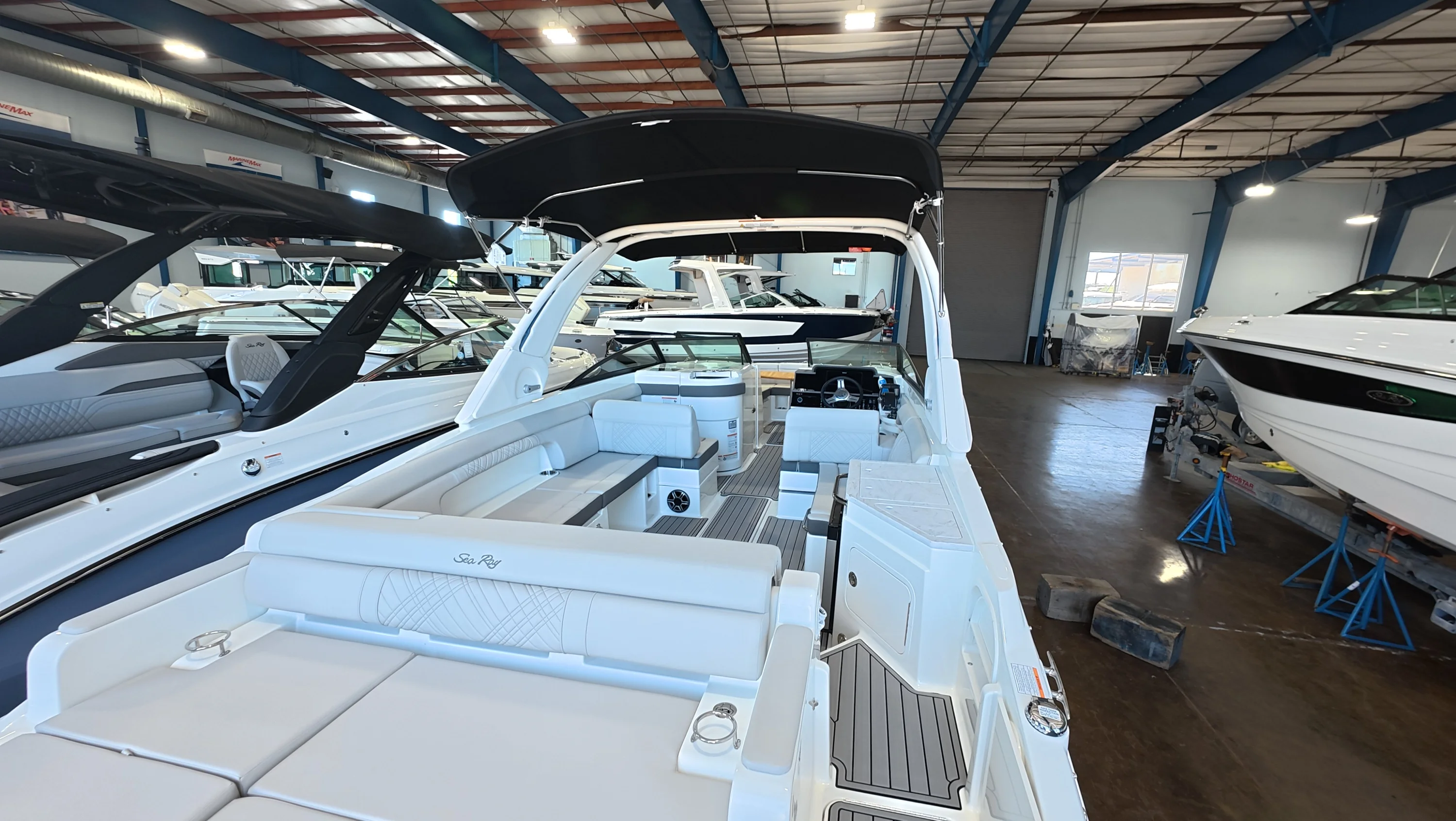 2026 Sea Ray SDX 290 Outboard Image Thumbnail #6