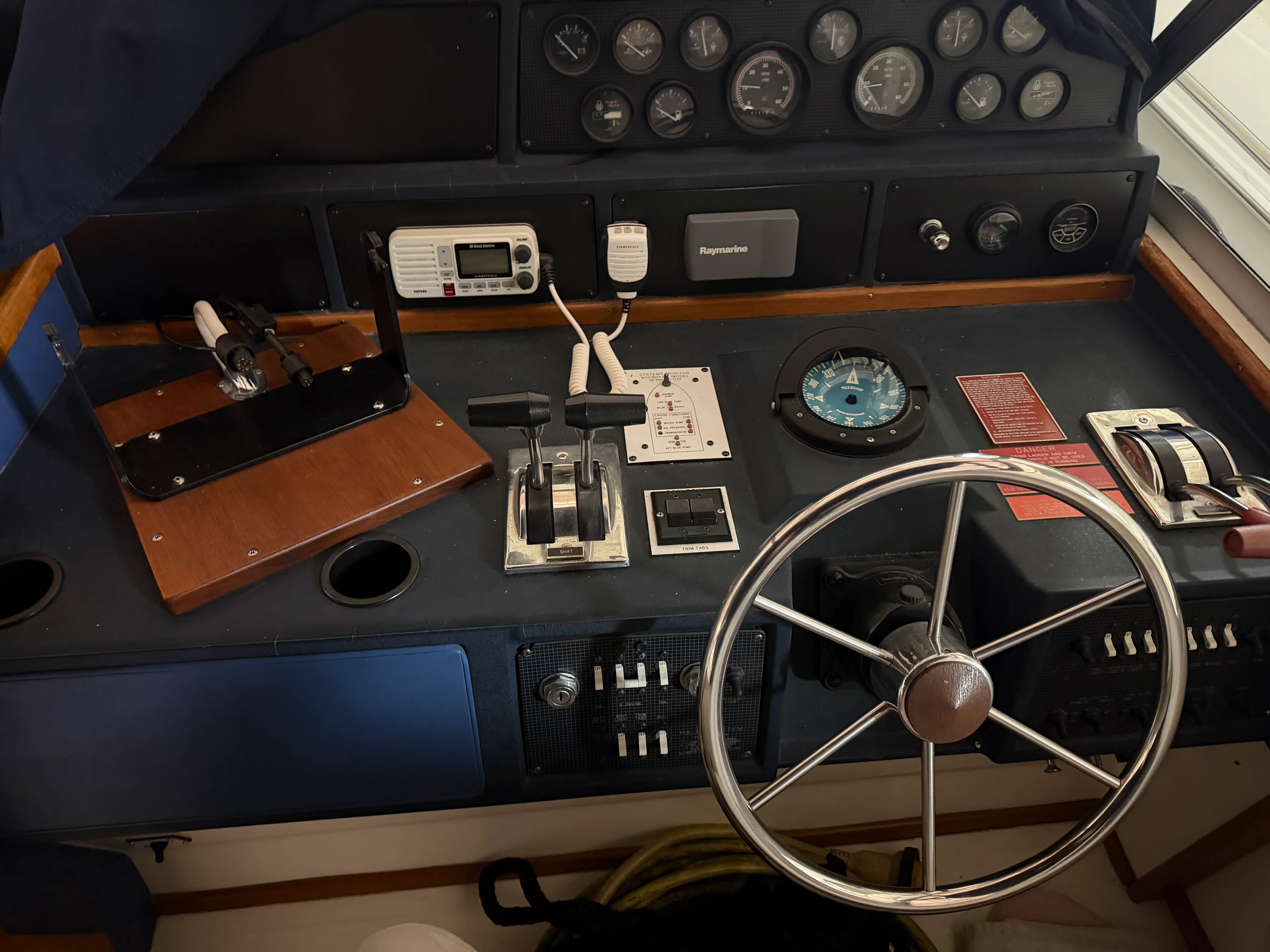 1988 Sea Ray 390 EC Image Thumbnail #28