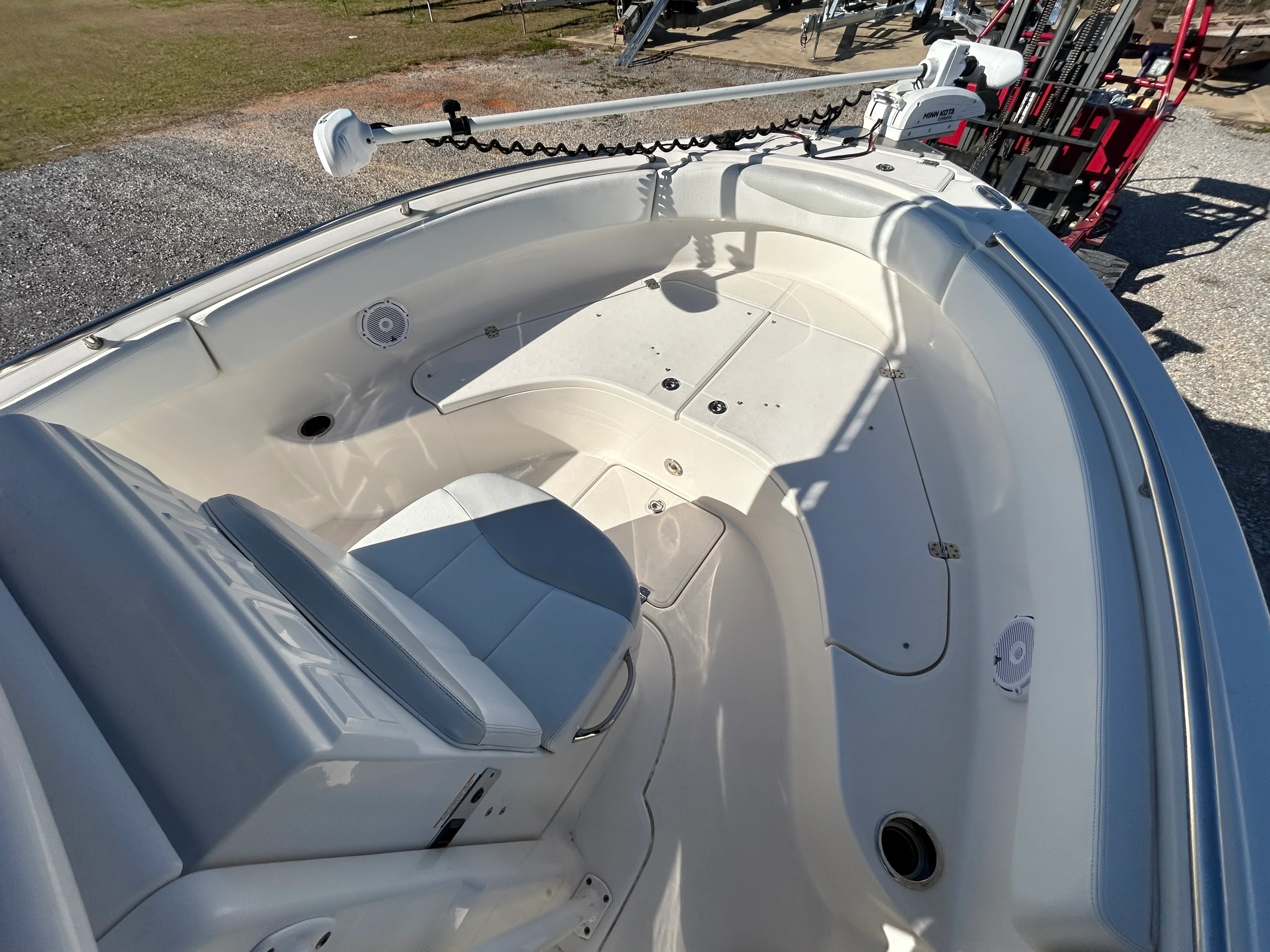 2015 Robalo R222 Image Thumbnail #10