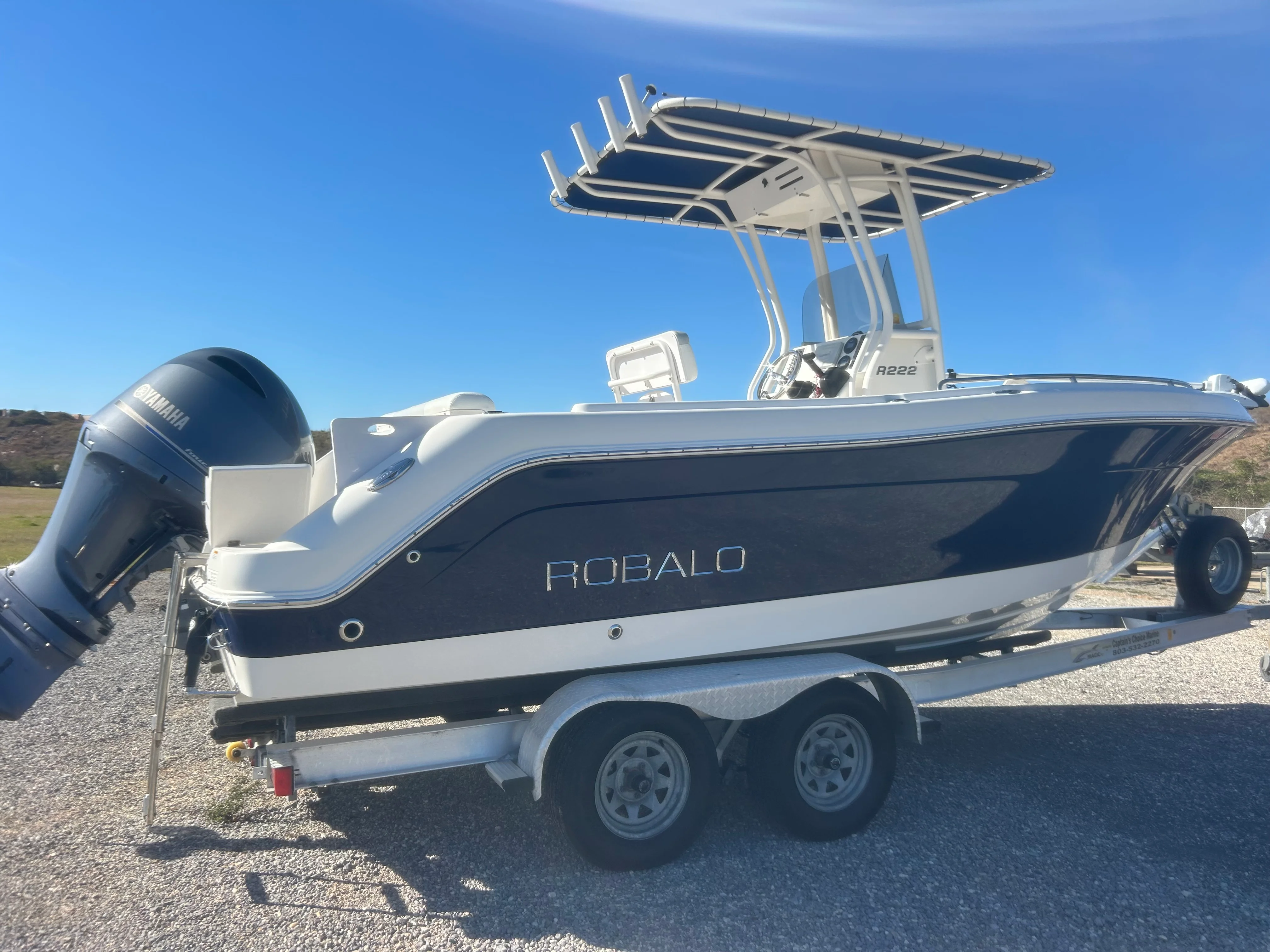 2015 Robalo R222 Image Thumbnail #2