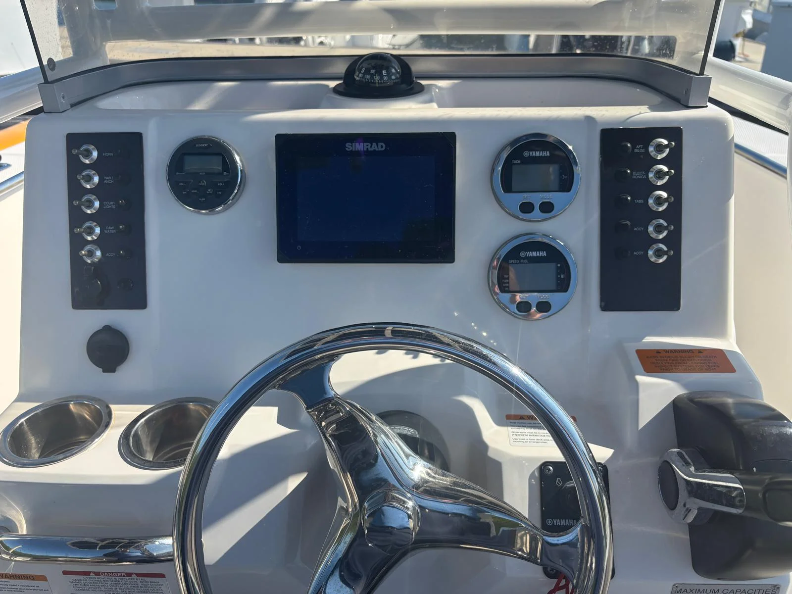 2017 Robalo R200ES Image Thumbnail #8