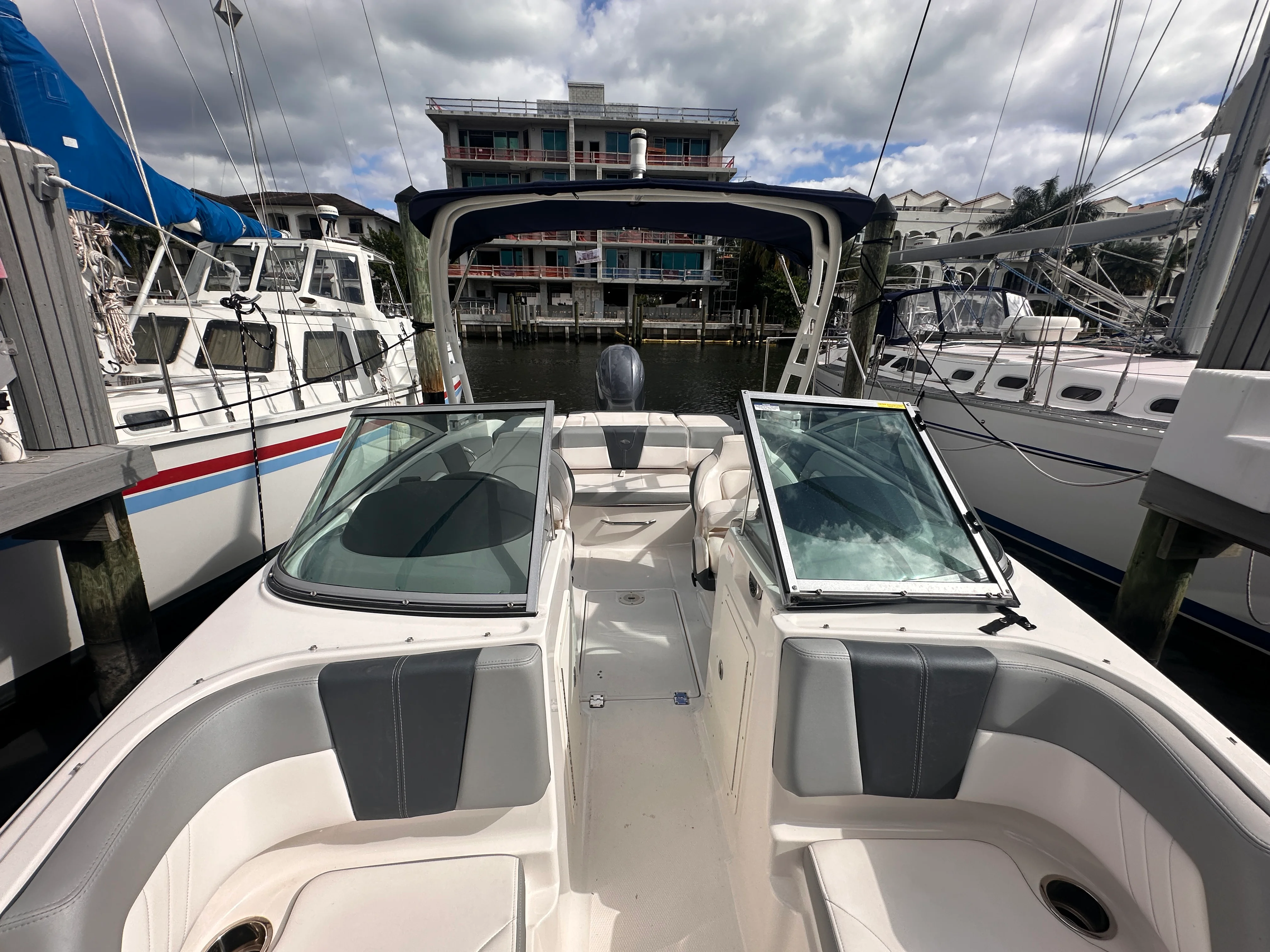 2021 Chaparral 21 SSI Image Thumbnail #10