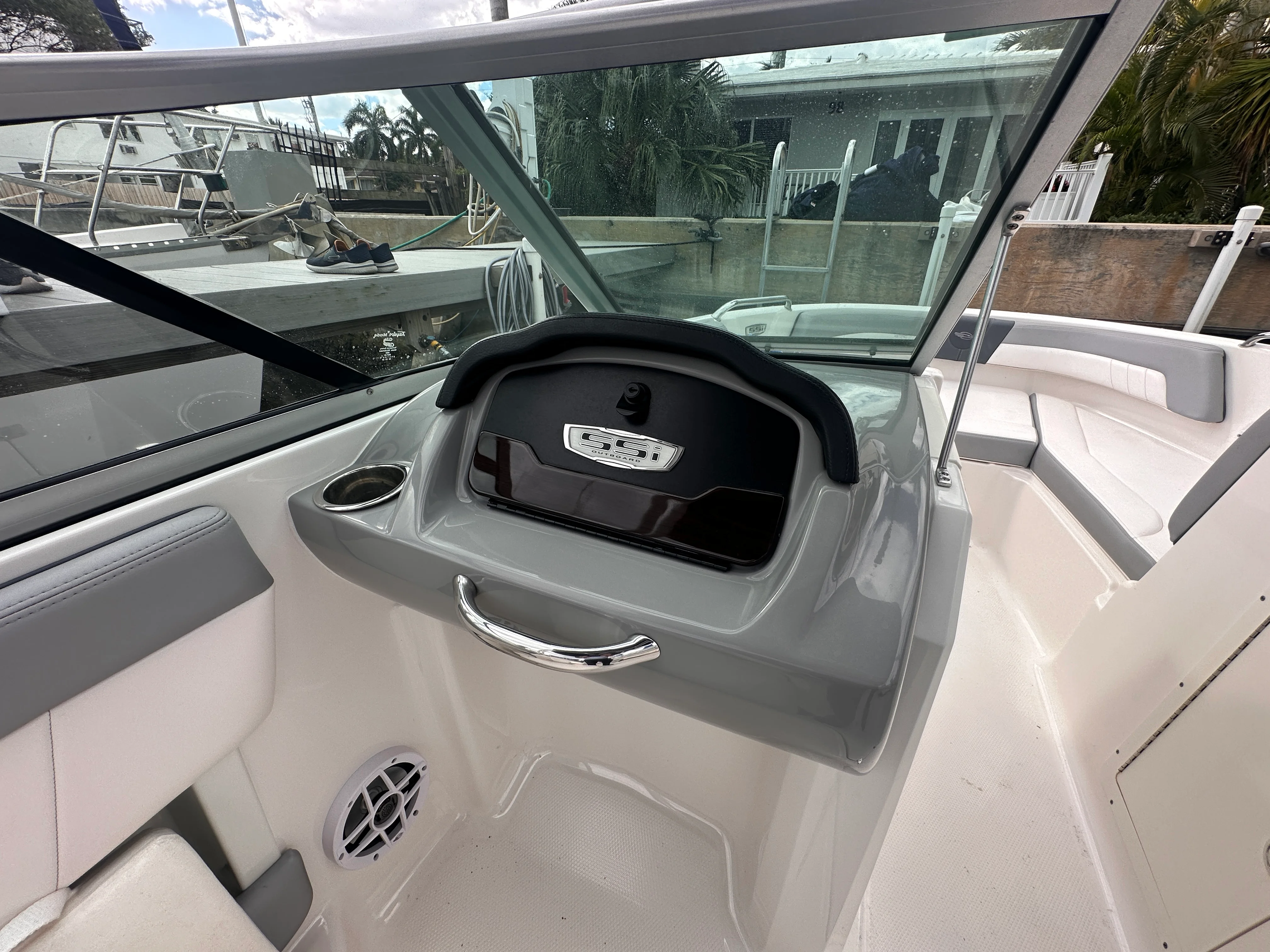 2021 Chaparral 21 SSI Image Thumbnail #16