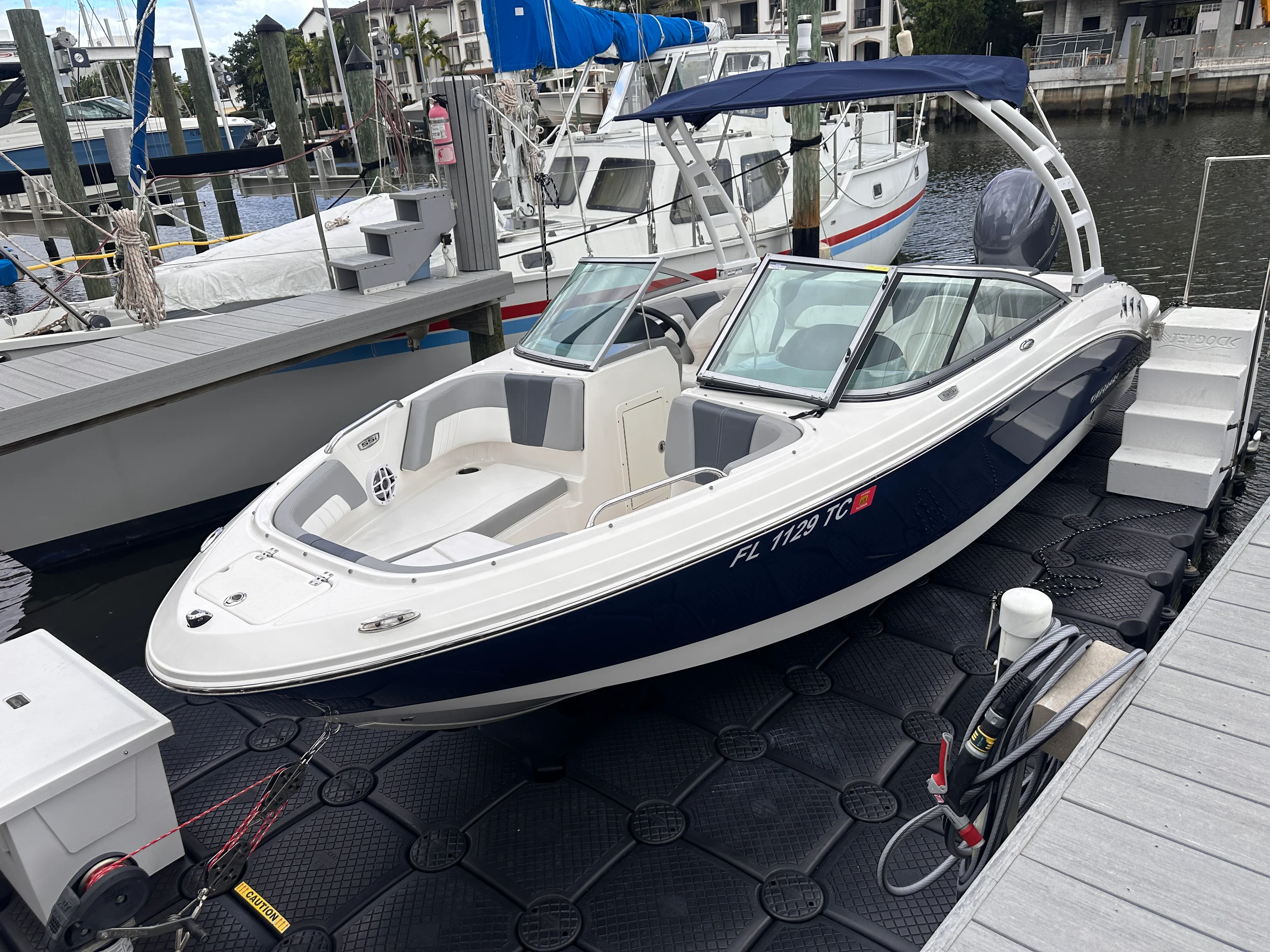 2021 Chaparral 21 SSI Image Thumbnail #0