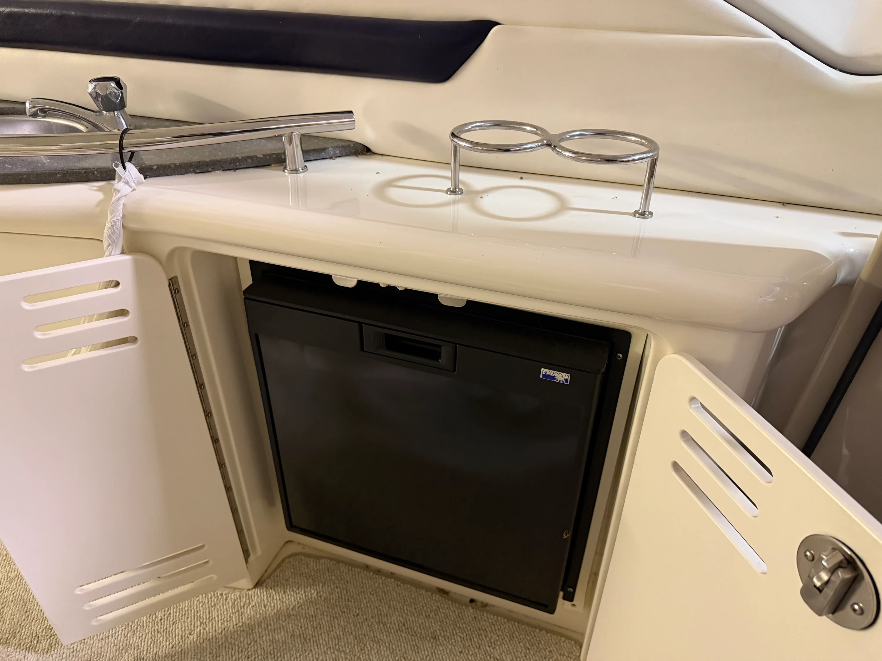 2006 Sea Ray 44 SUNDANCER Image Thumbnail #24