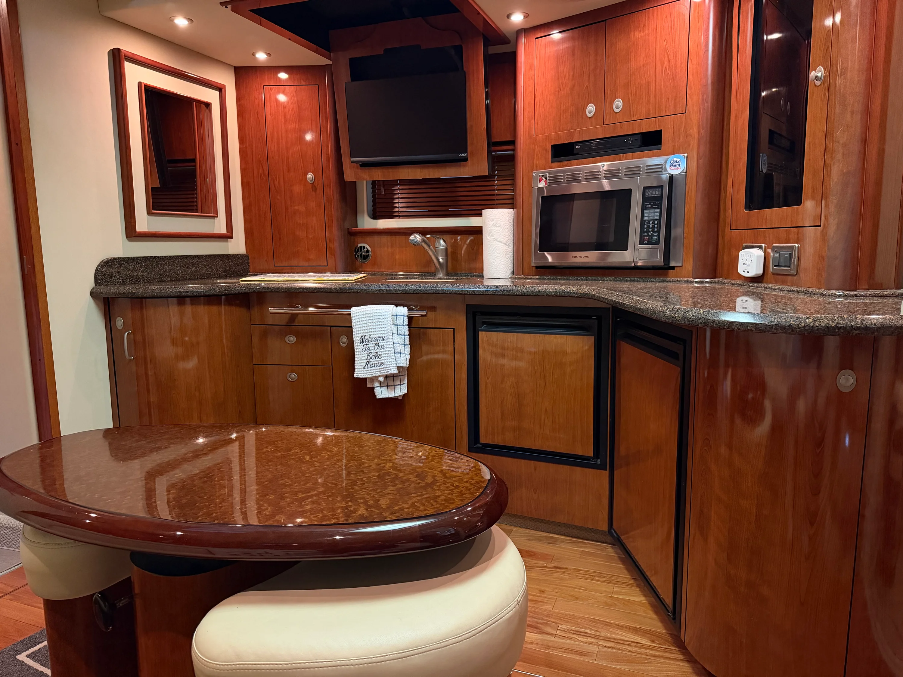 2006 Sea Ray 44 SUNDANCER Image Thumbnail #28