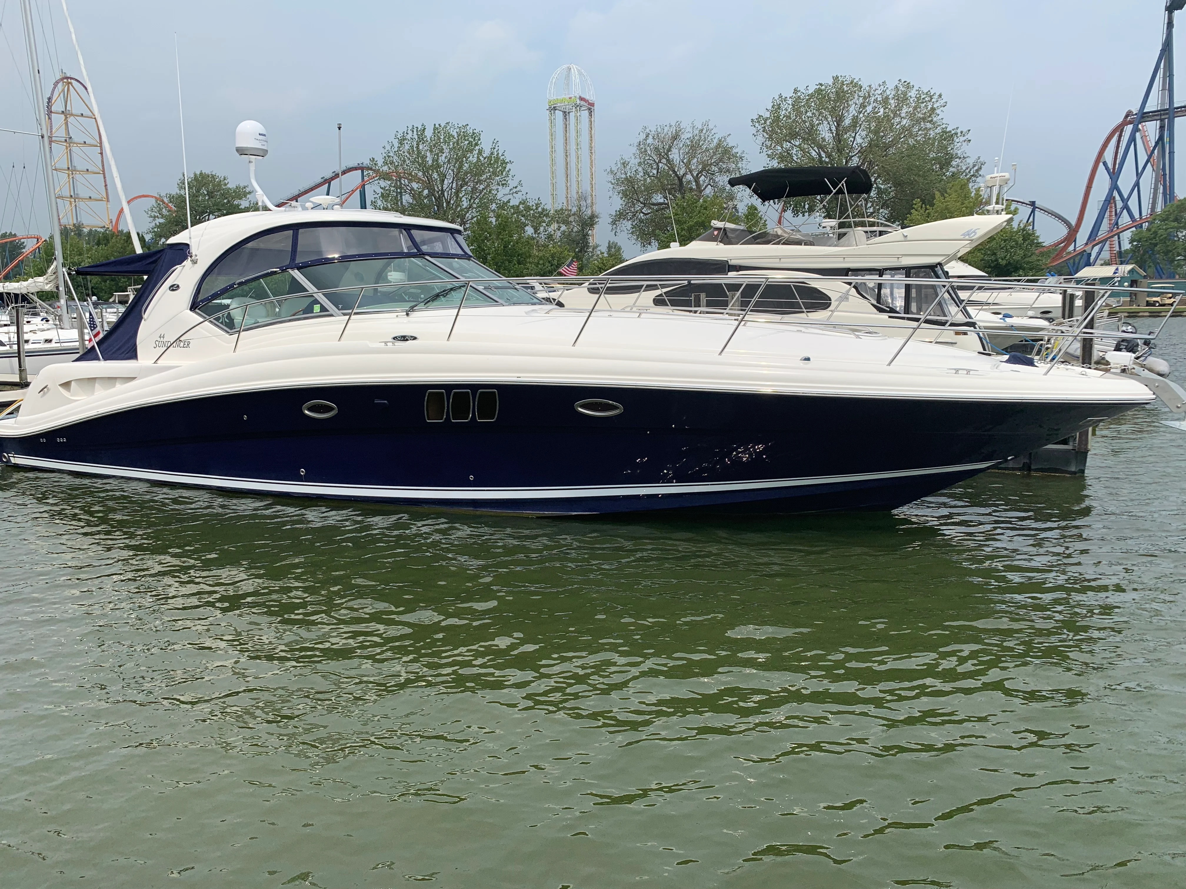 2006 Sea Ray 44 SUNDANCER Image Thumbnail #3