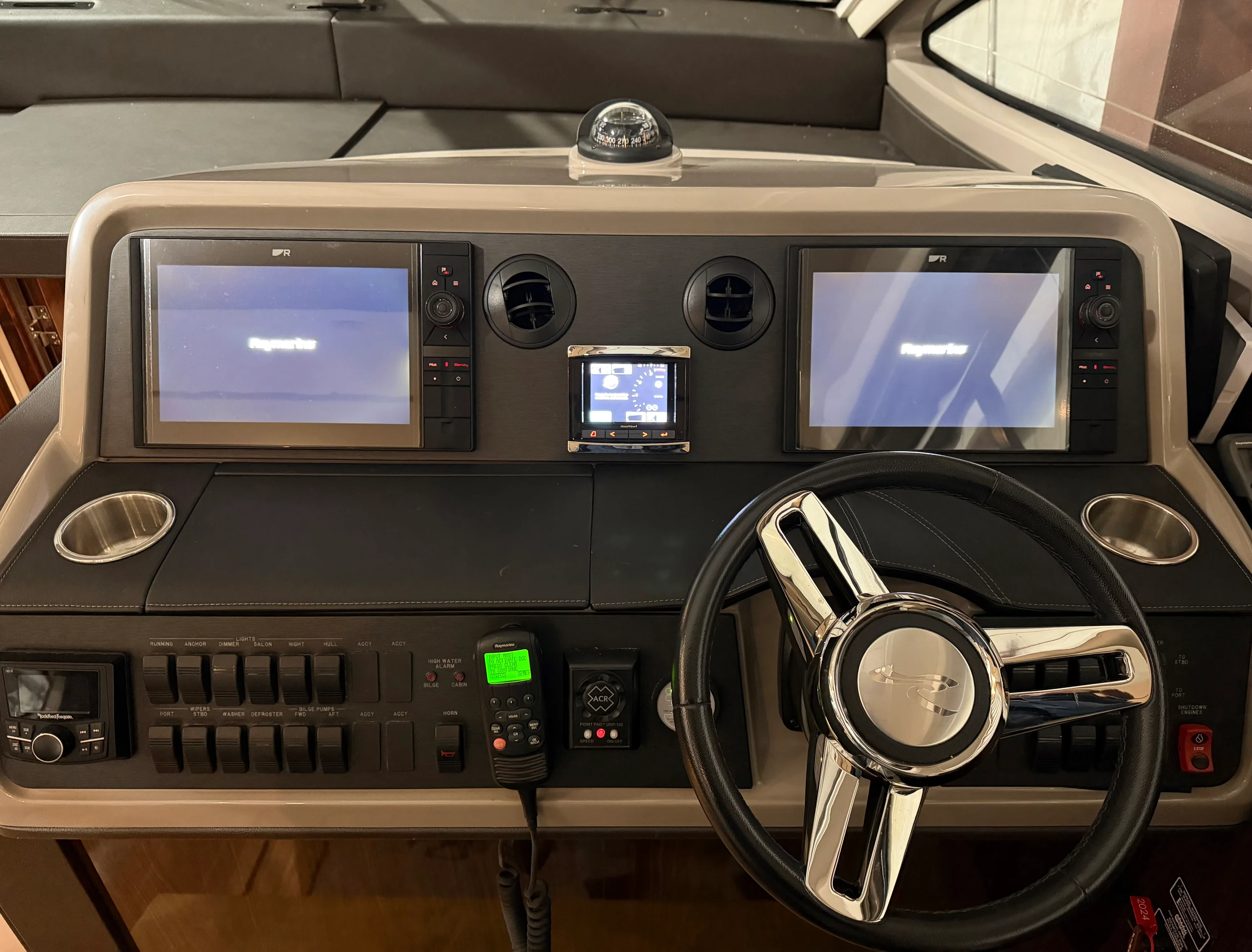 2017 Sea Ray Sundancer 400 Image Thumbnail #24