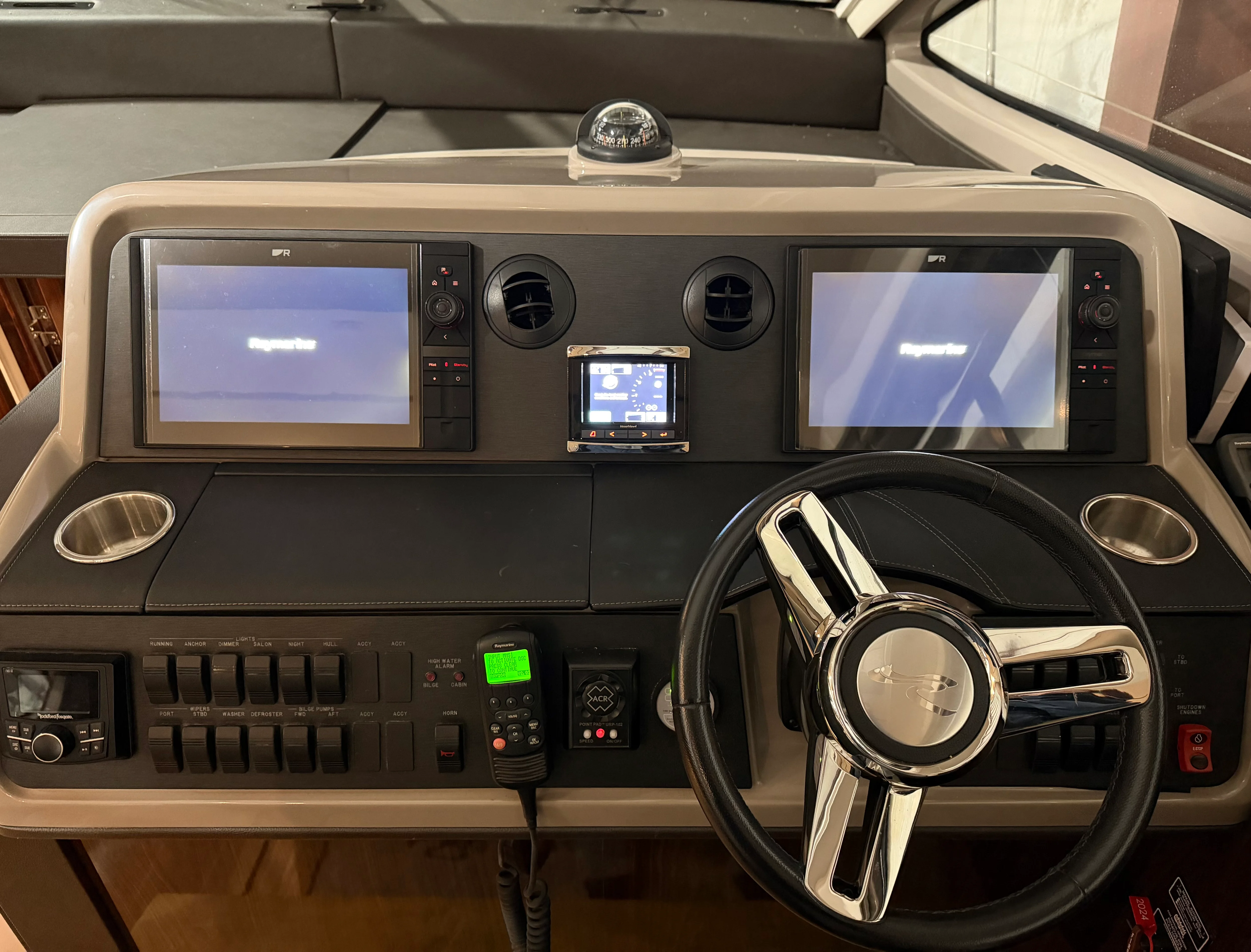 2017 Sea Ray Sundancer 400 Image Thumbnail #24