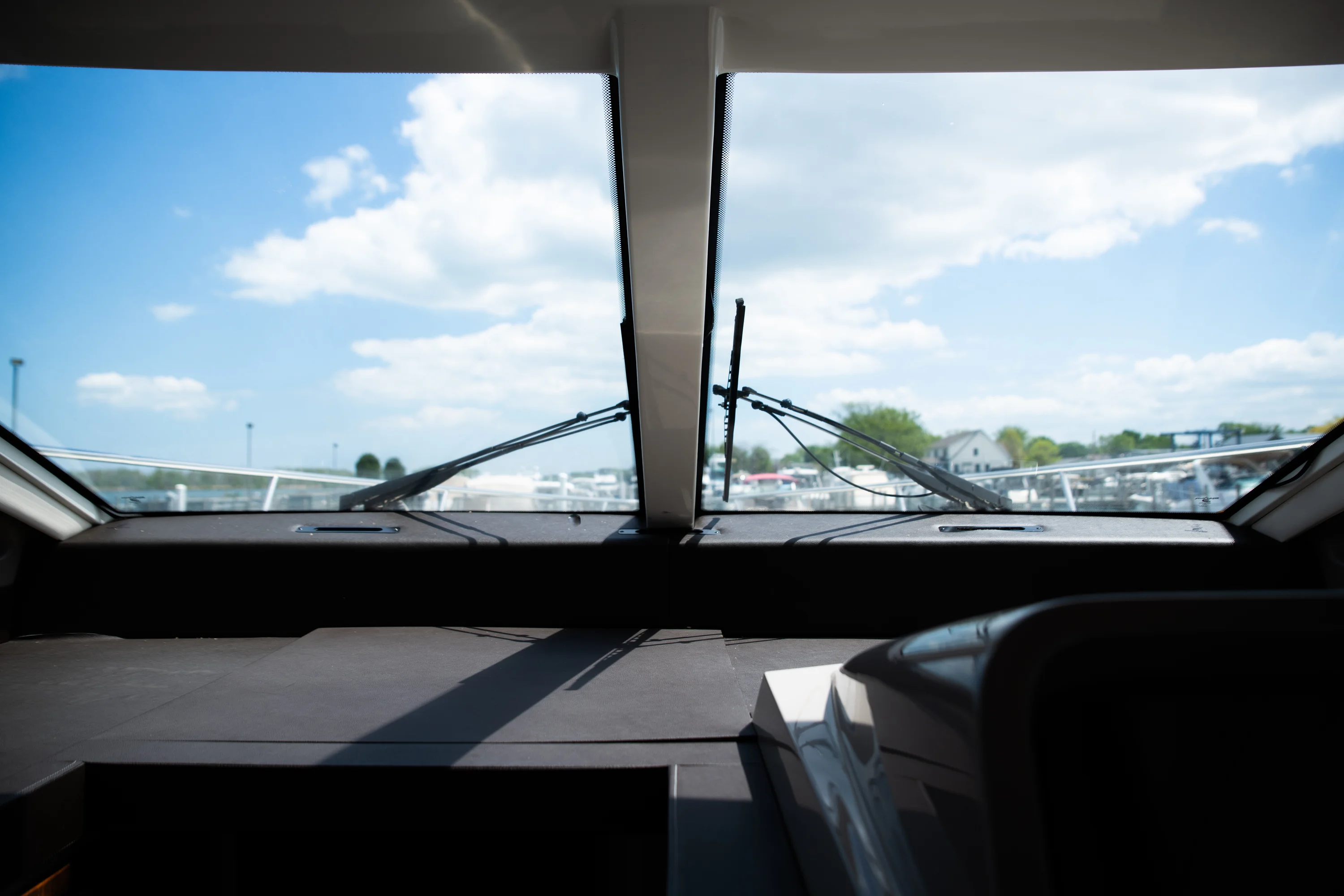2017 Sea Ray Sundancer 400 Image Thumbnail #29