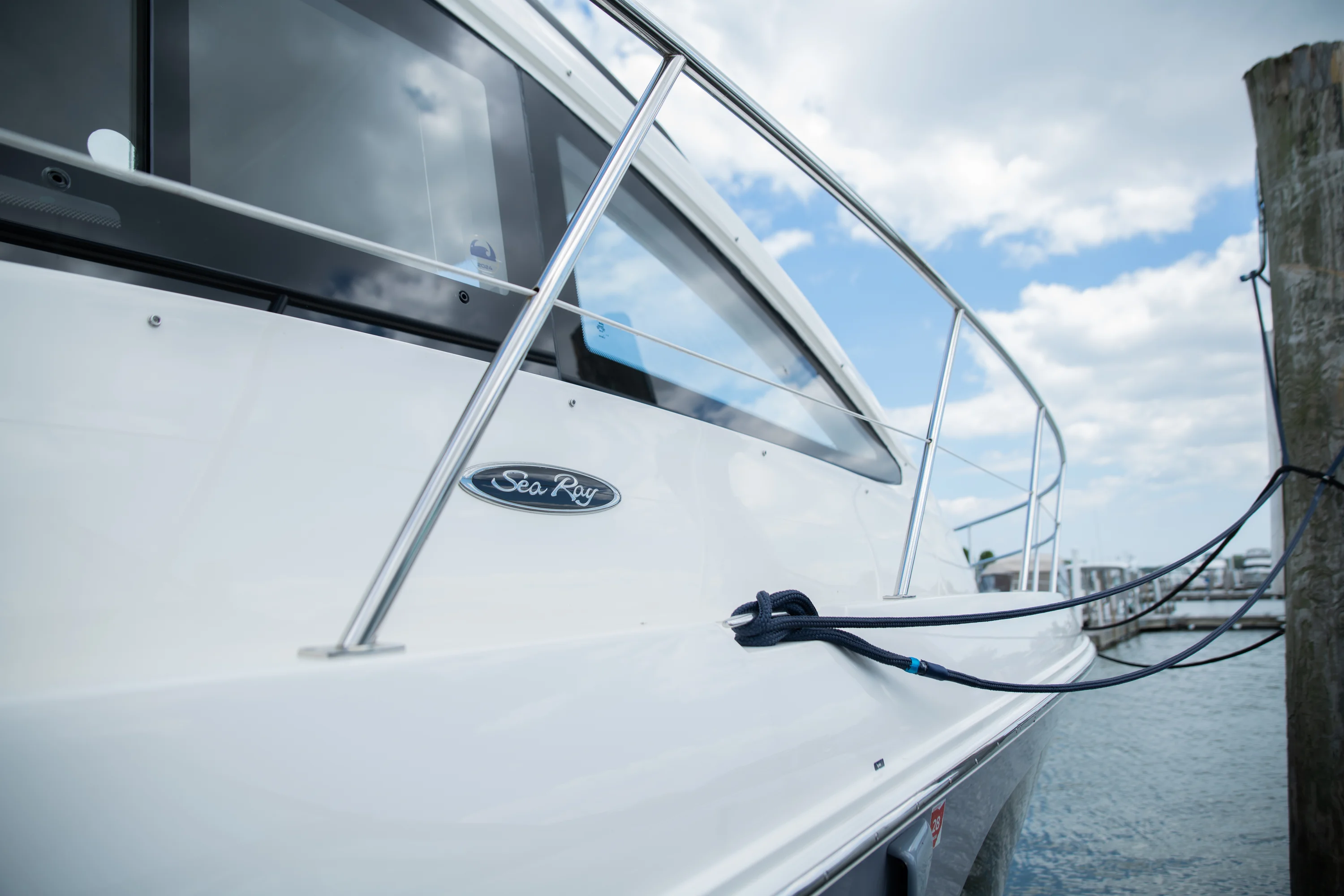 2017 Sea Ray Sundancer 400 Image Thumbnail #7