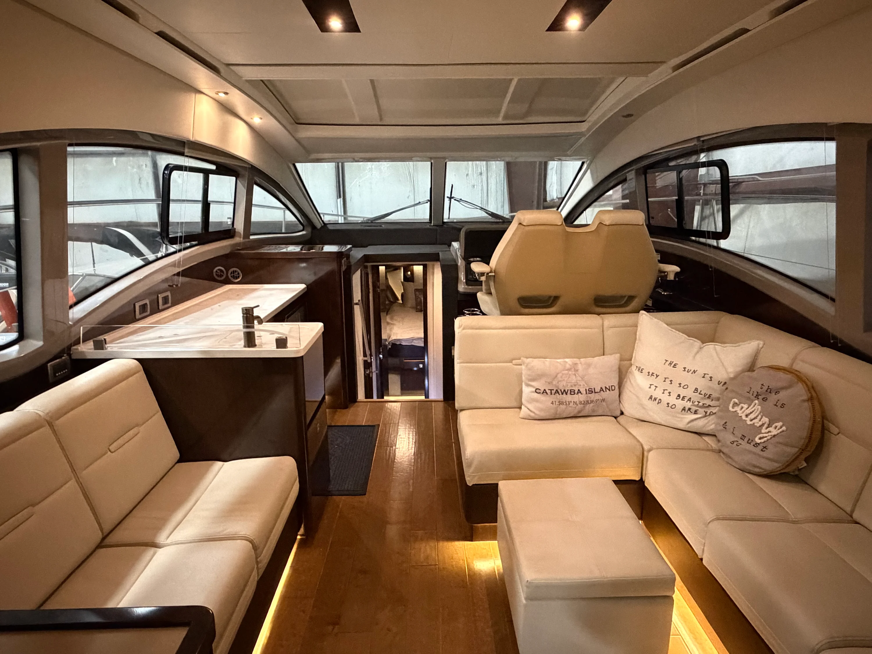 2017 Sea Ray Sundancer 400 Image Thumbnail #16