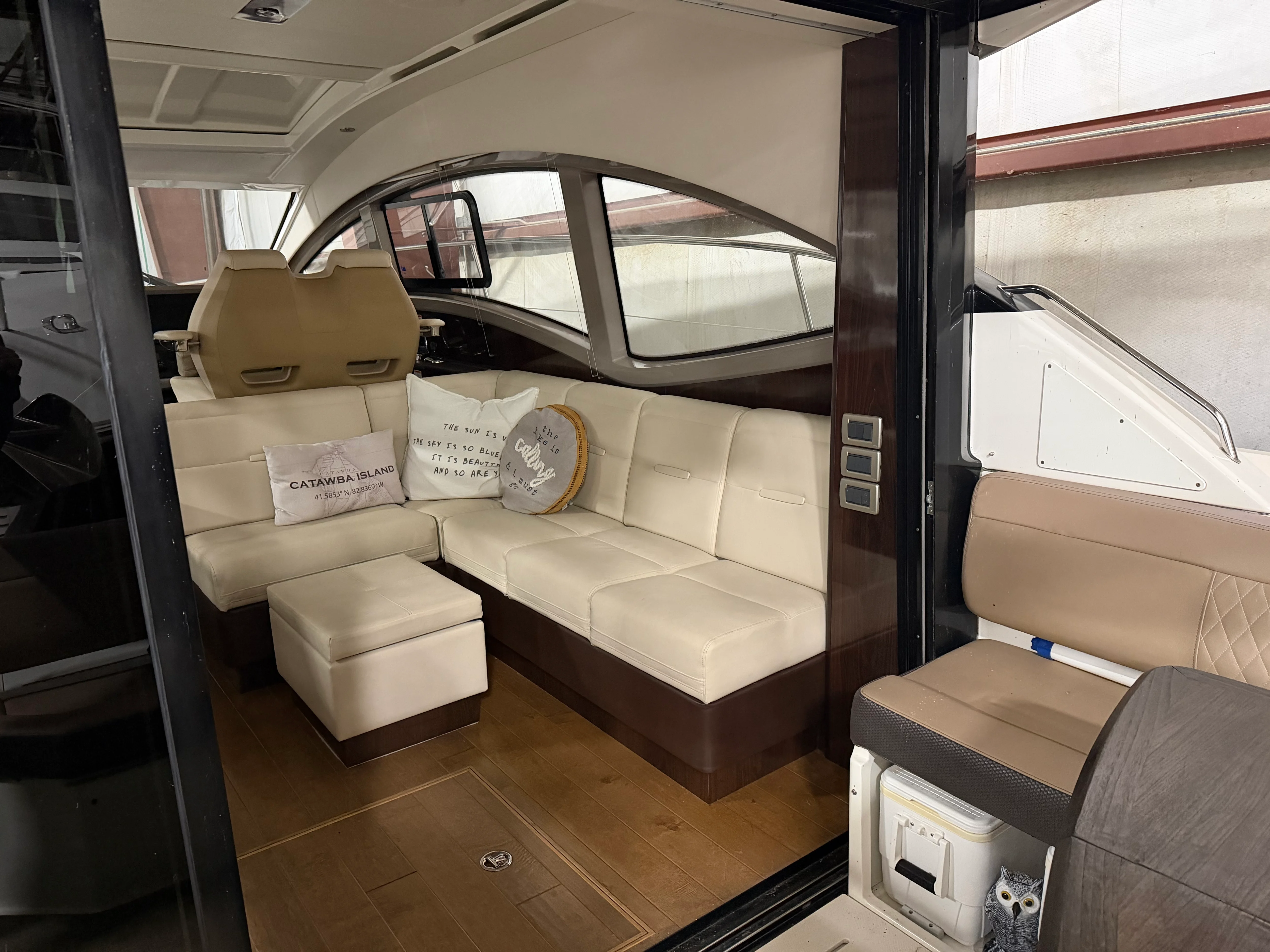 2017 Sea Ray Sundancer 400 Image Thumbnail #6