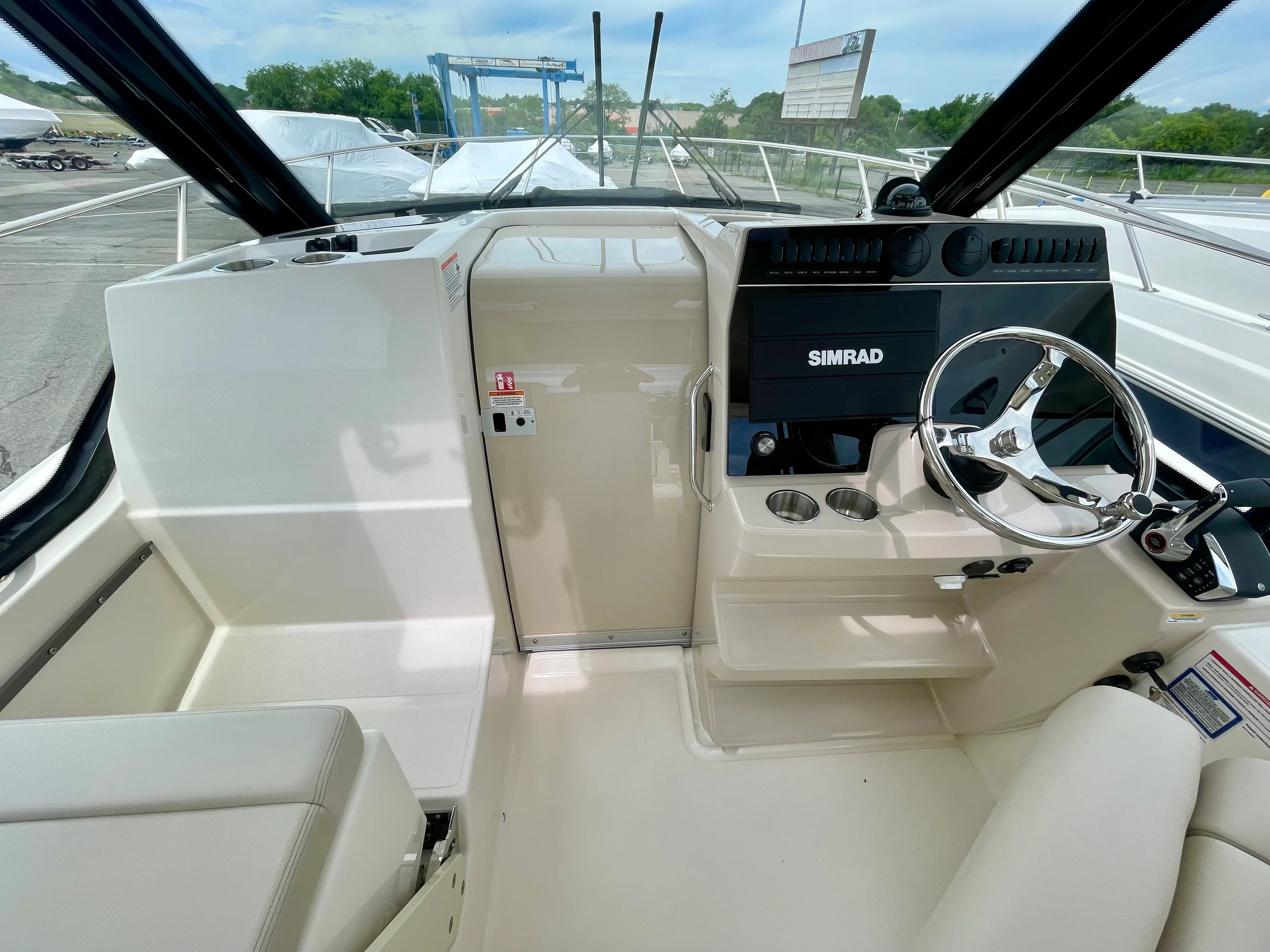 2026 Boston Whaler 325 Conquest Image Thumbnail #17