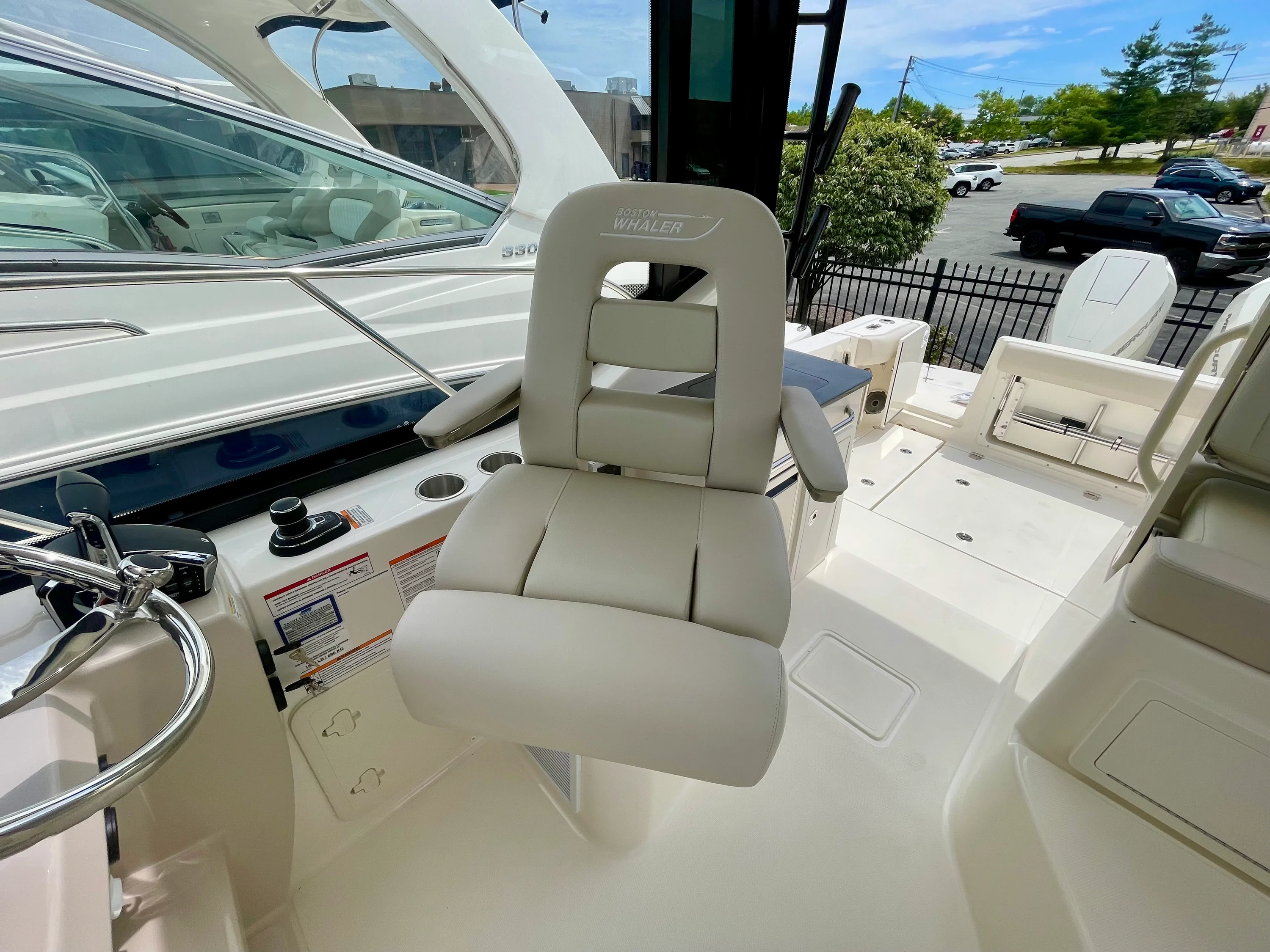 2026 Boston Whaler 325 Conquest Image Thumbnail #14