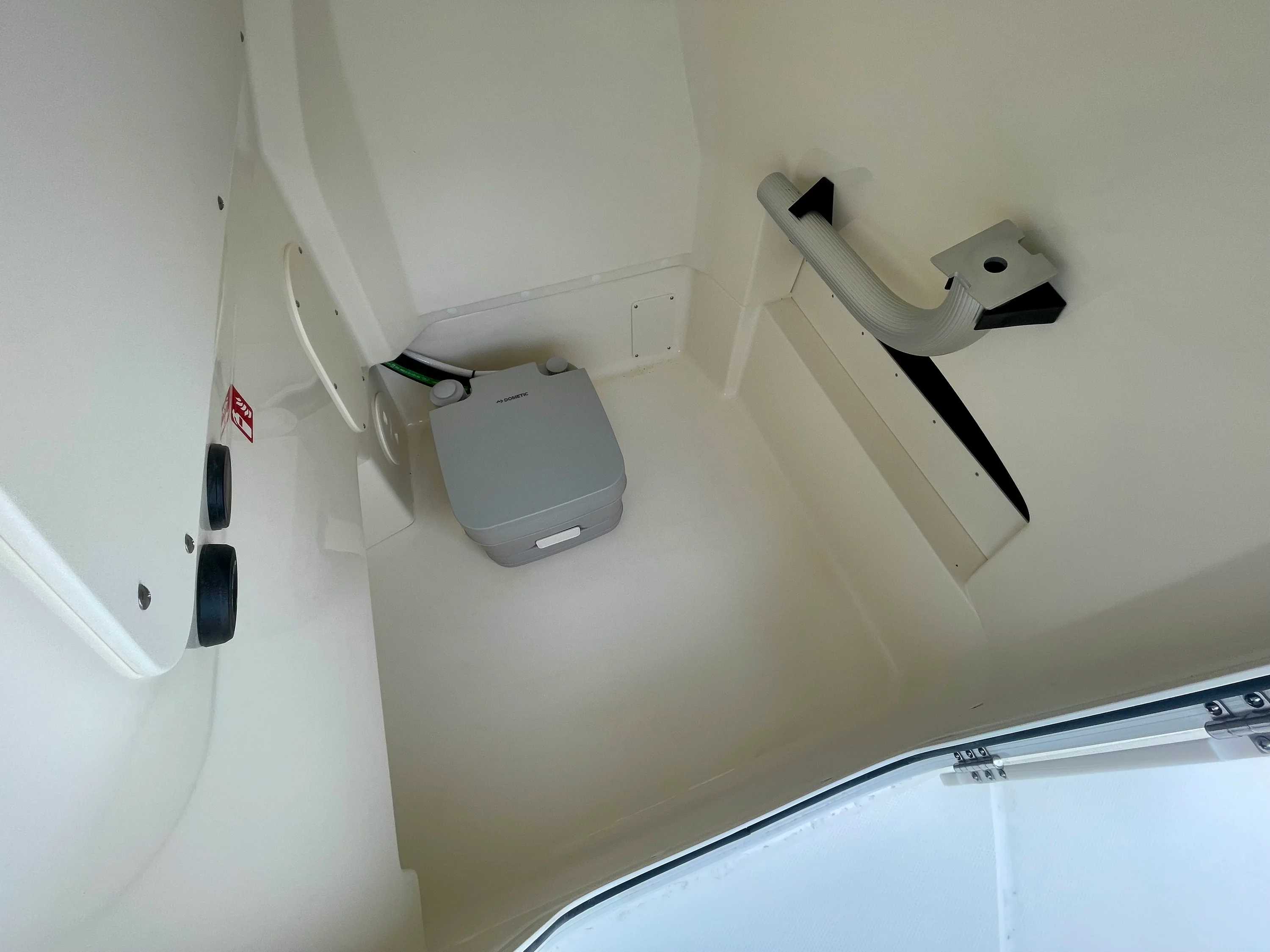 2026 Boston Whaler 250 Dauntless Image Thumbnail #10