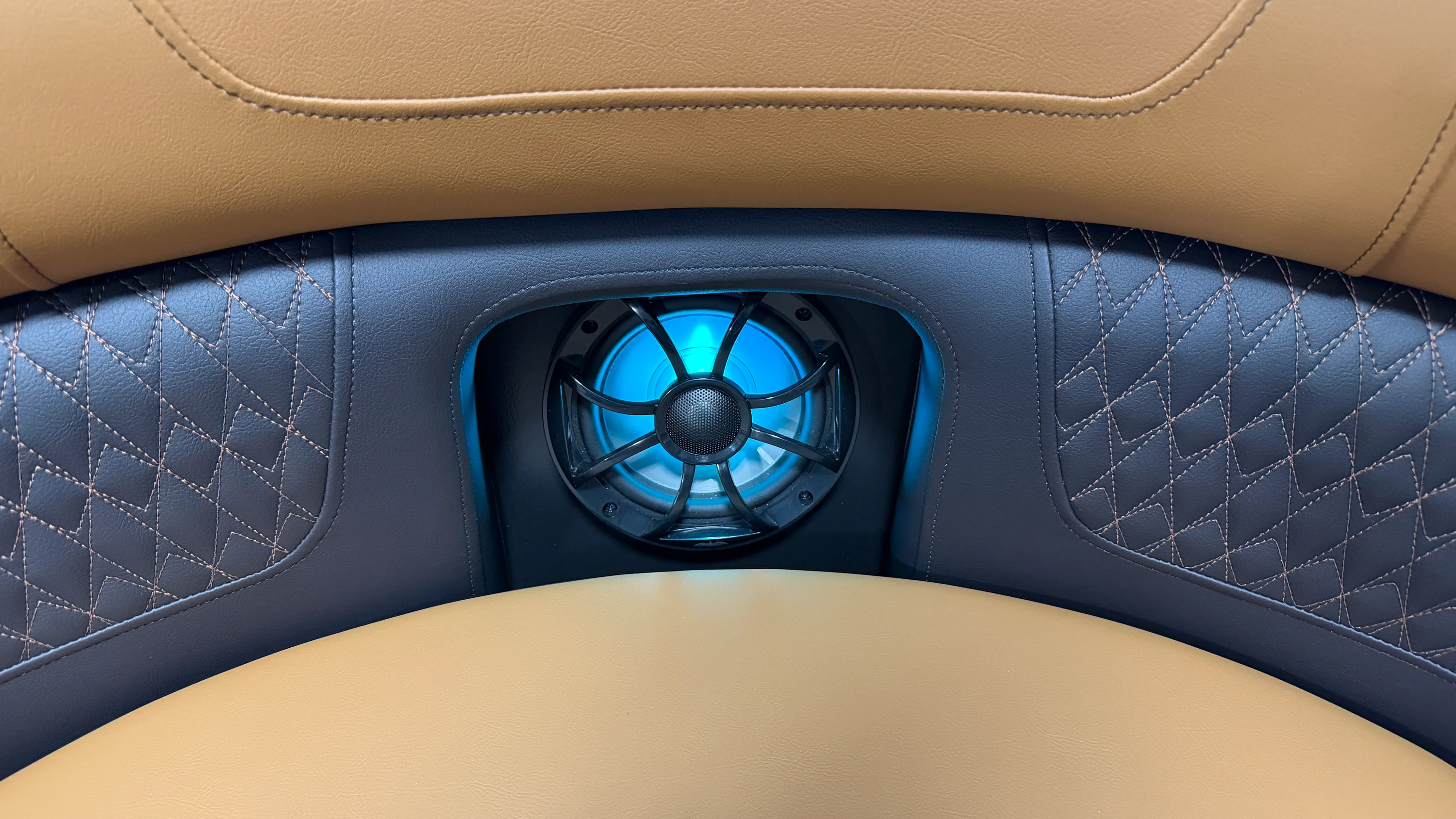 2026 Premier 230 SOLARIS Image Thumbnail #64