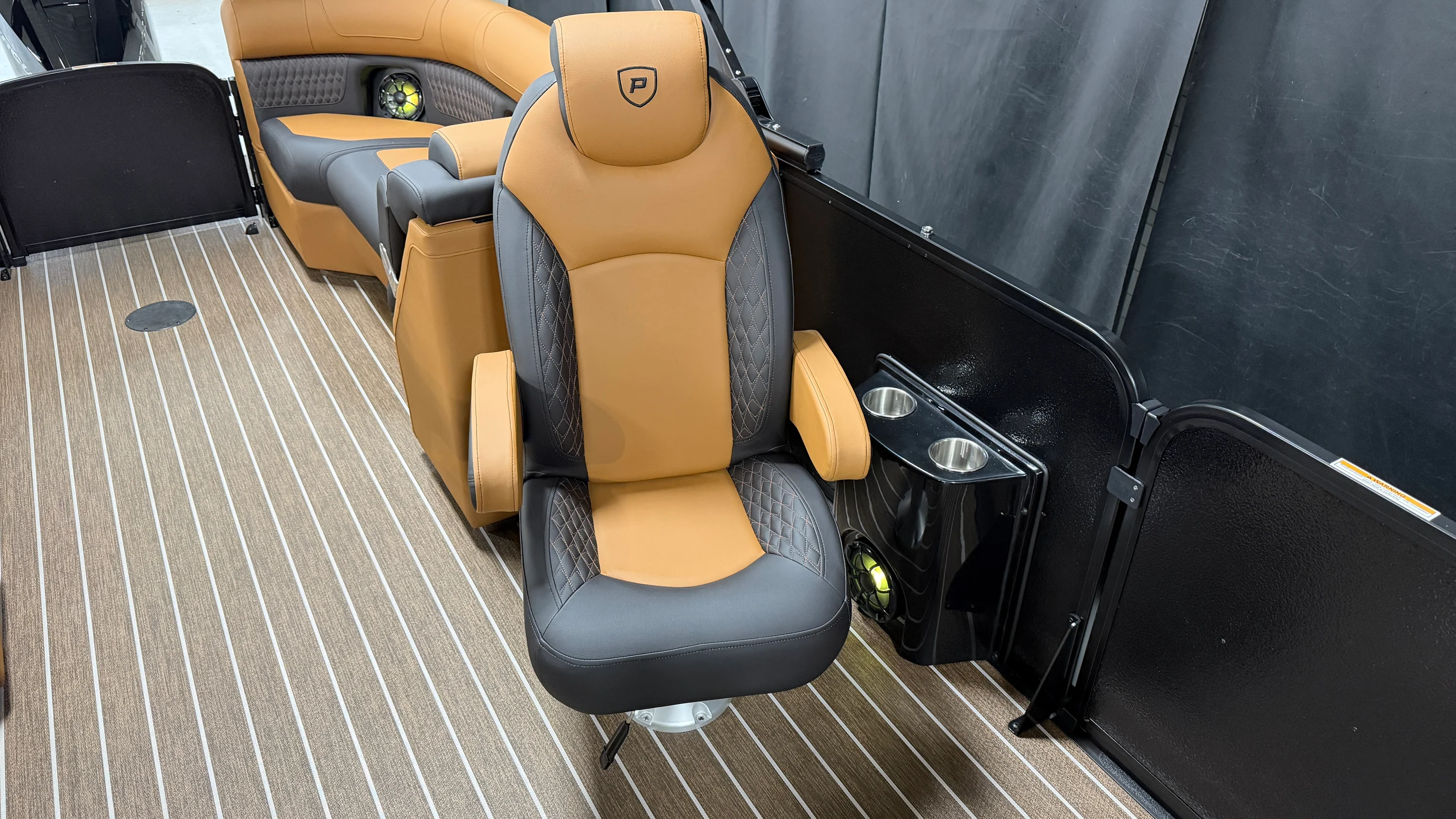 2026 Premier 230 SOLARIS Image Thumbnail #38