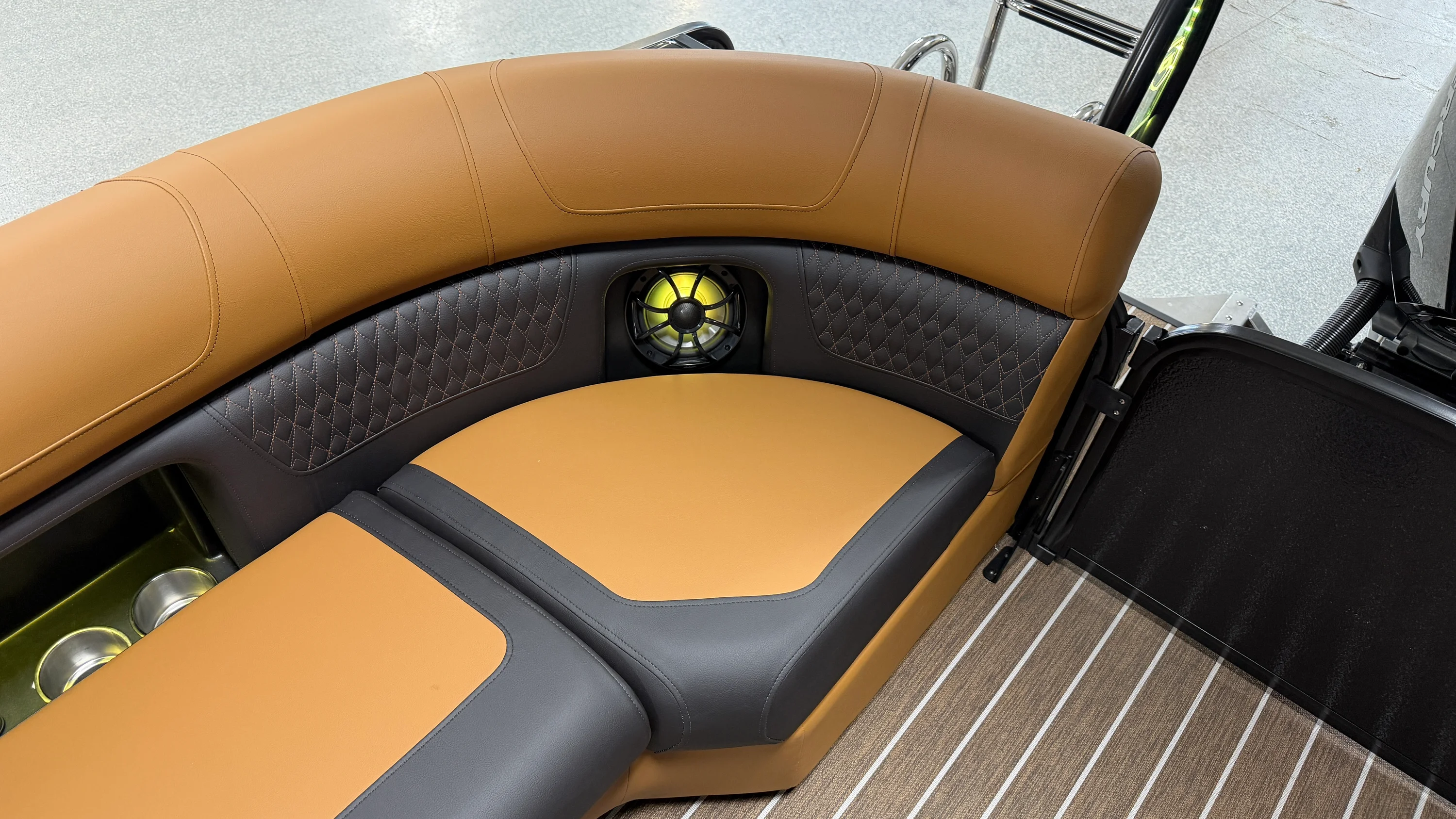 2026 Premier 230 SOLARIS Image Thumbnail #63